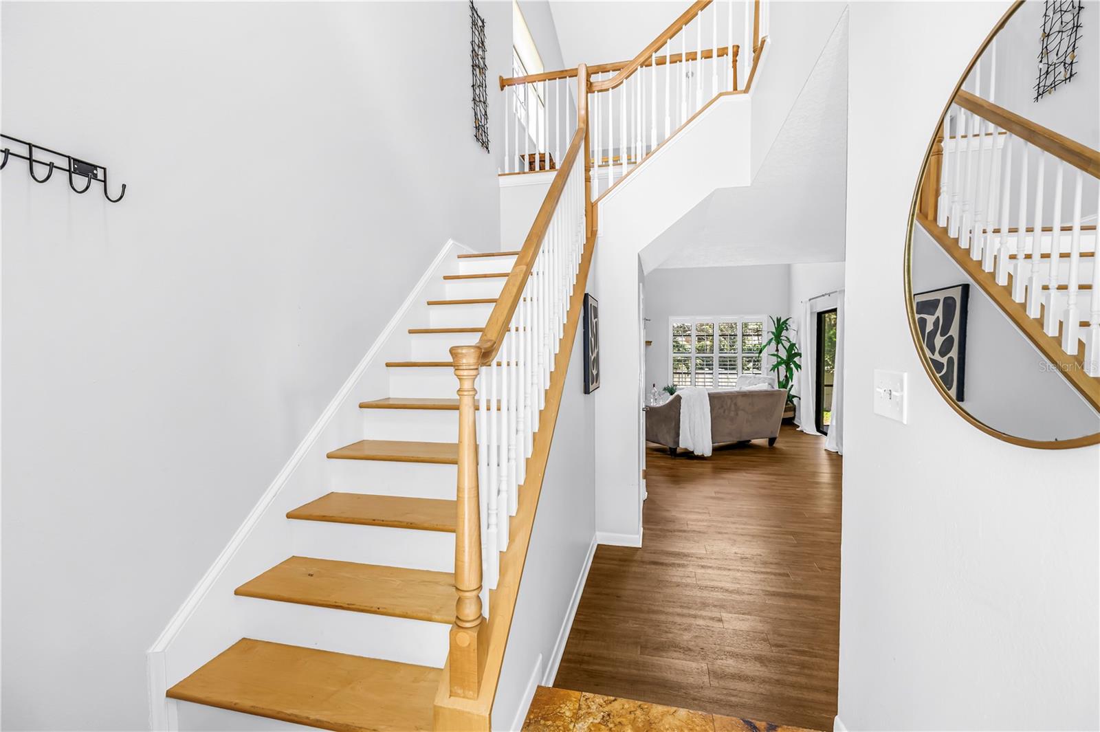 1092 SANABEL CT NE — photo 15
