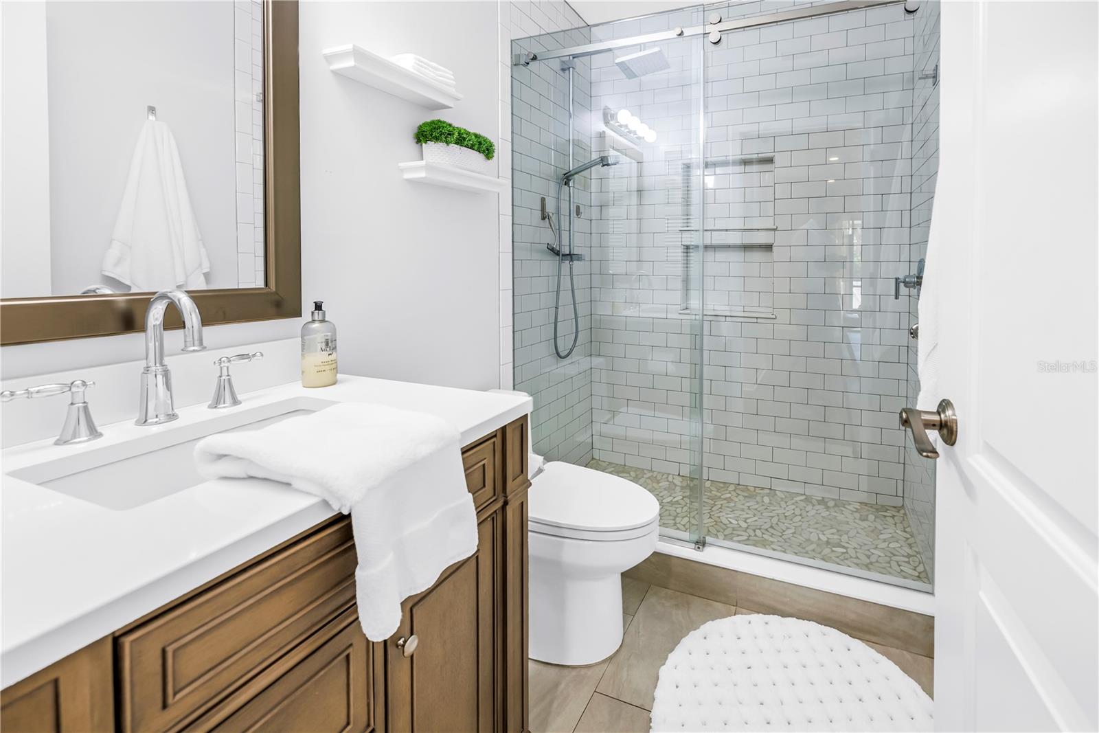 1092 SANABEL CT NE — photo 14