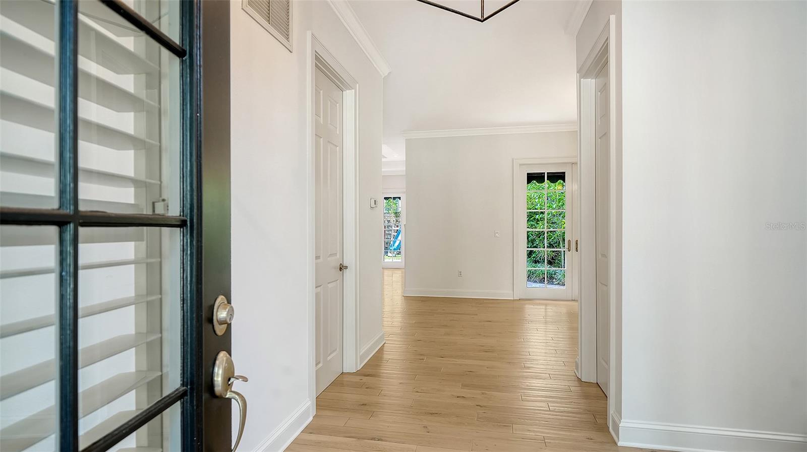 1704 FORTUNA ST — photo 3