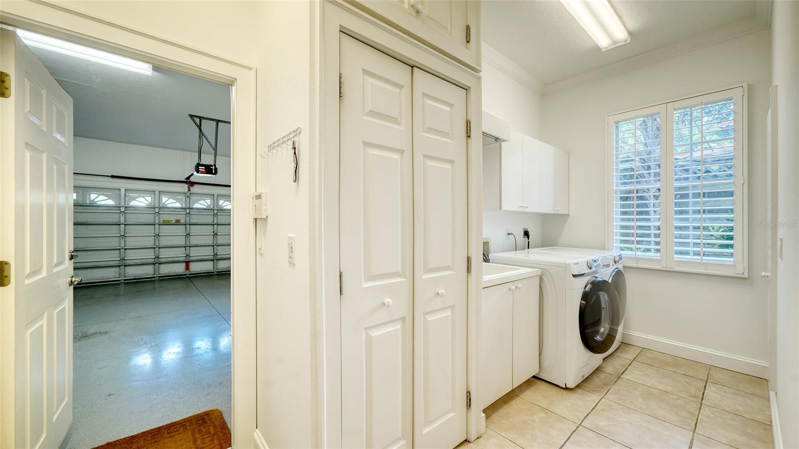 1704 FORTUNA ST — photo 37