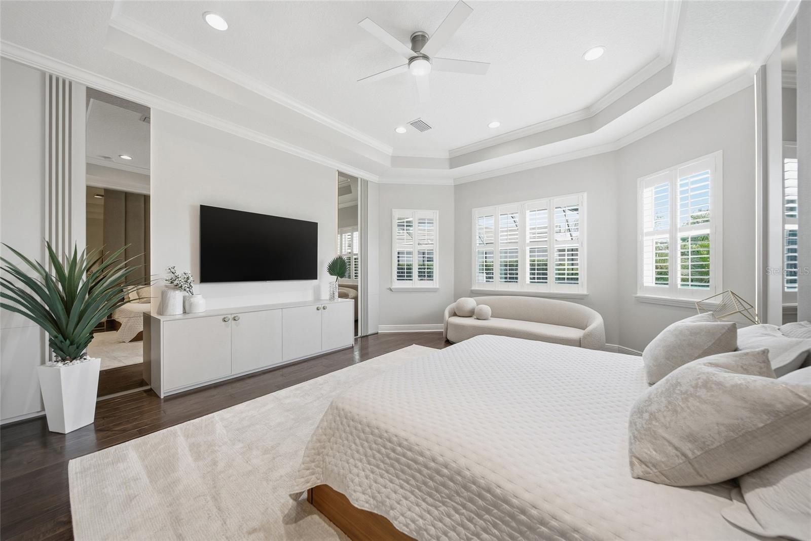 2420 COCO PALM CIR — photo 37