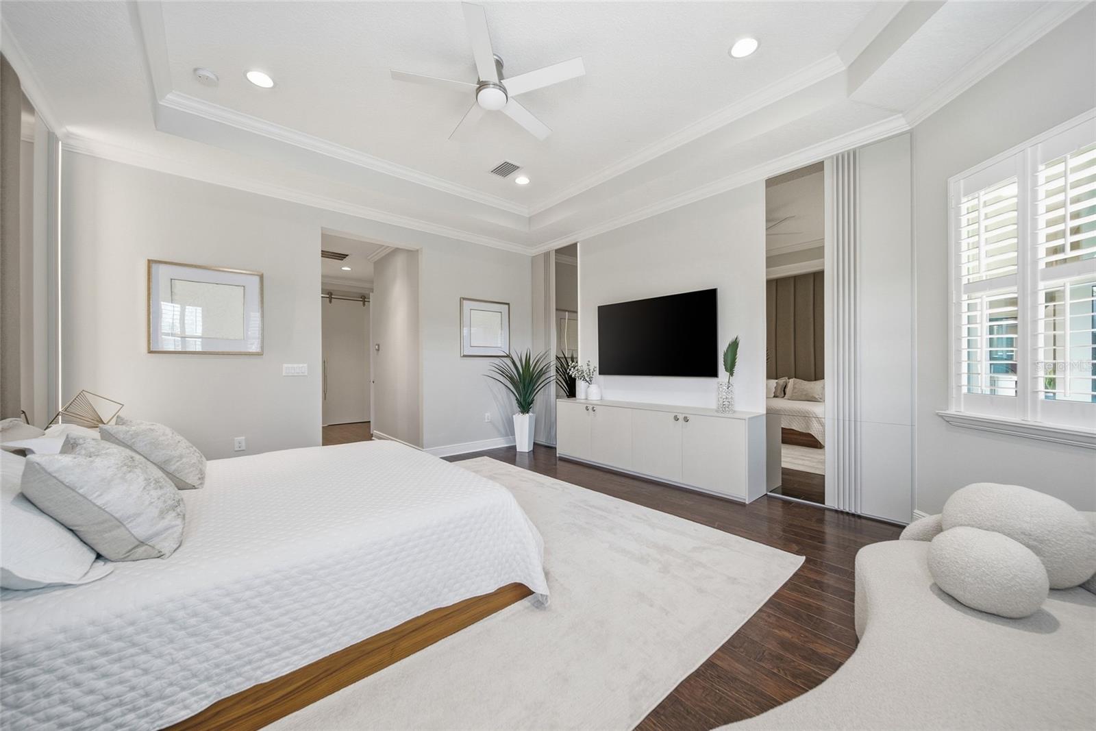 2420 COCO PALM CIR — photo 38
