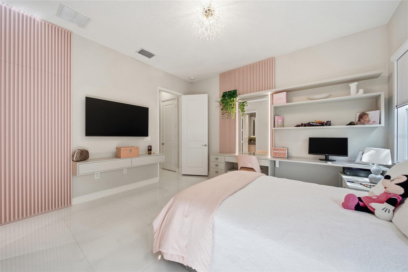 2420 COCO PALM CIR — photo 49