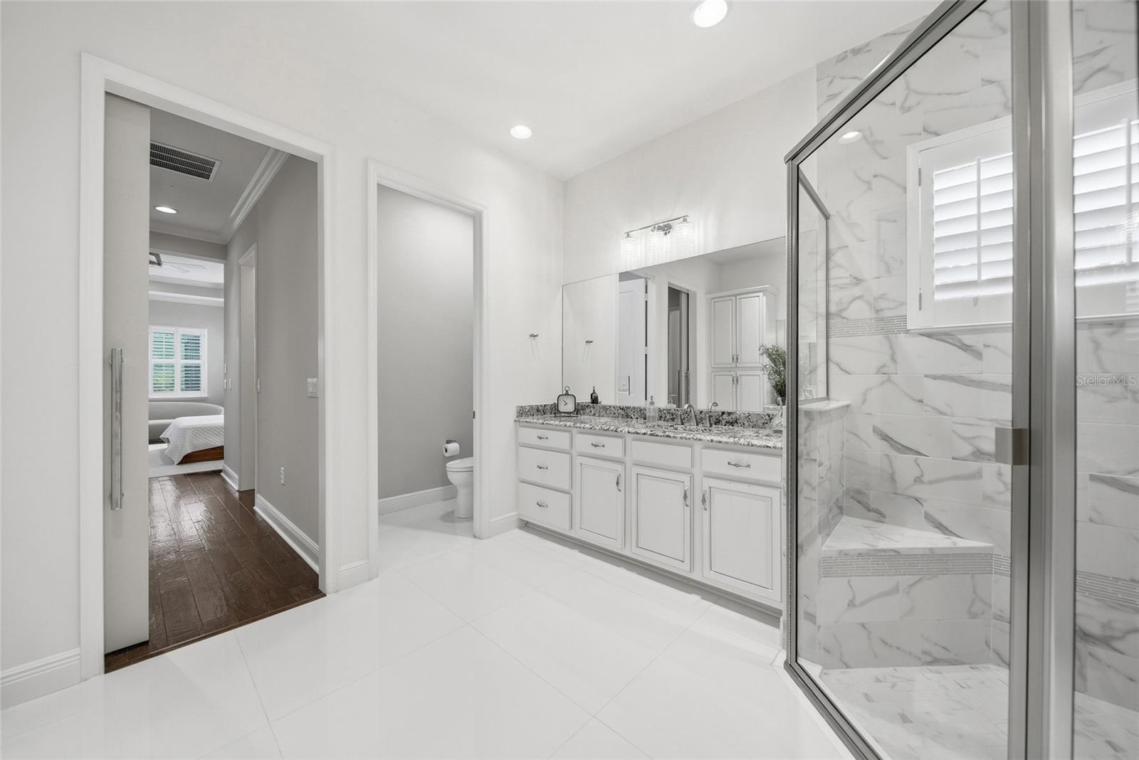 2420 COCO PALM CIR — photo 45