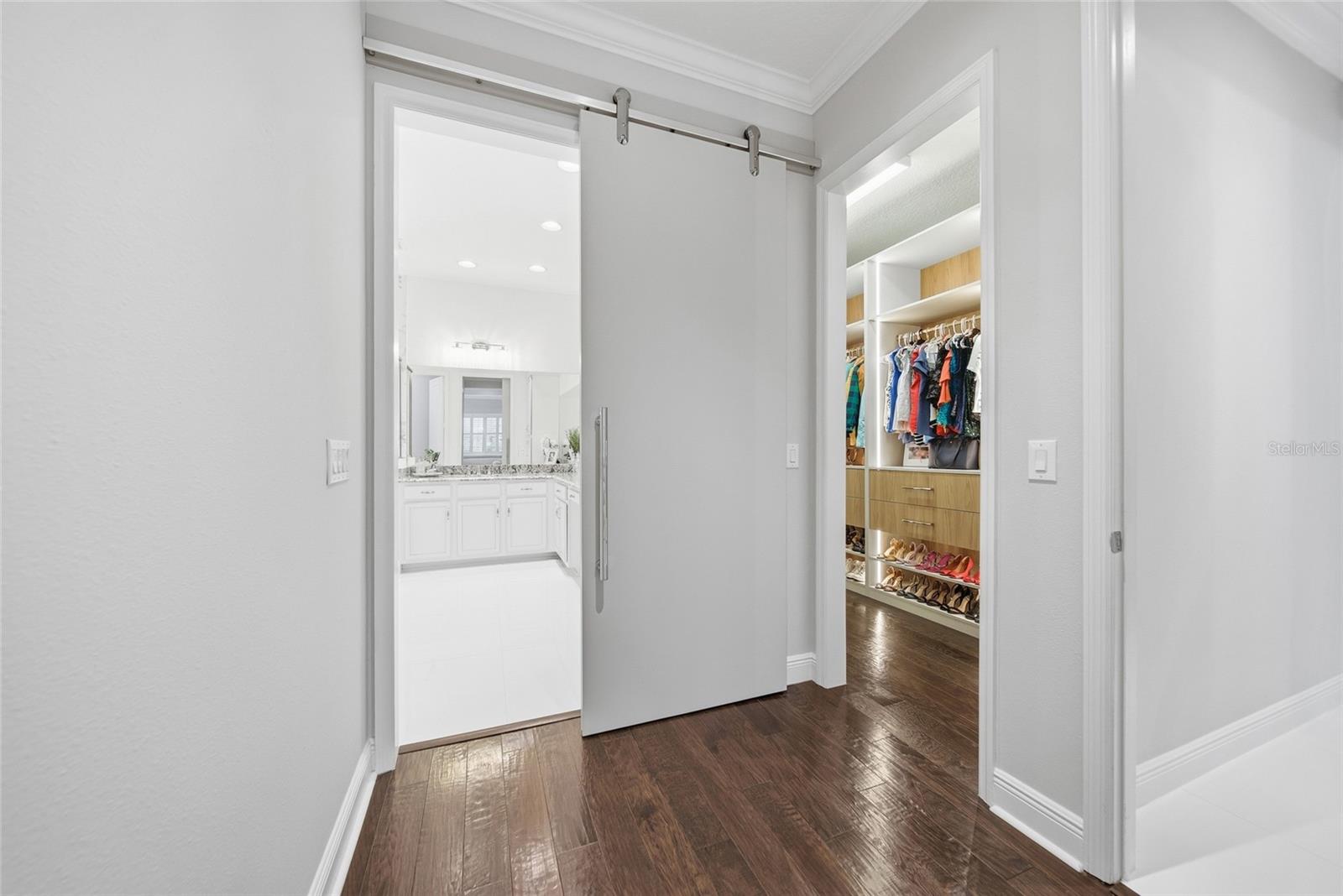 2420 COCO PALM CIR — photo 40