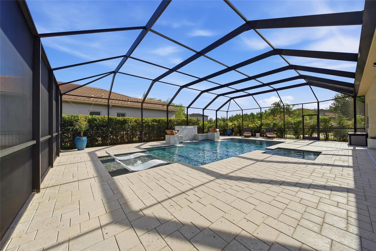 2420 COCO PALM CIR — photo 65