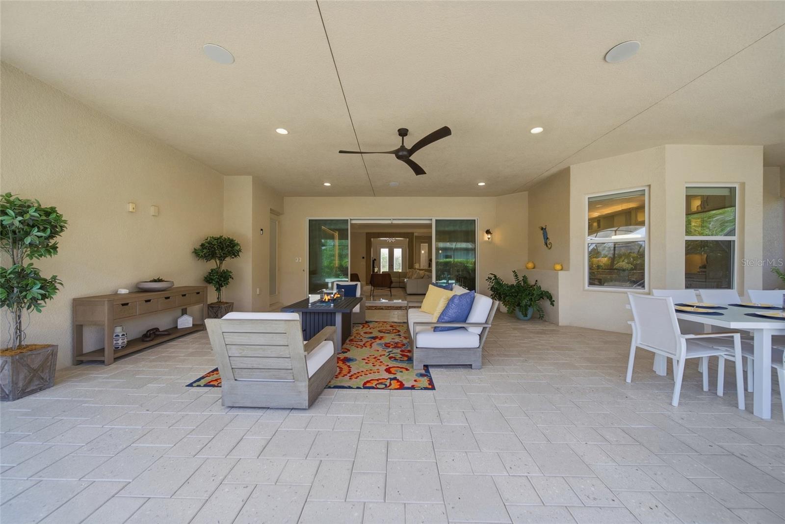 2420 COCO PALM CIR — photo 60