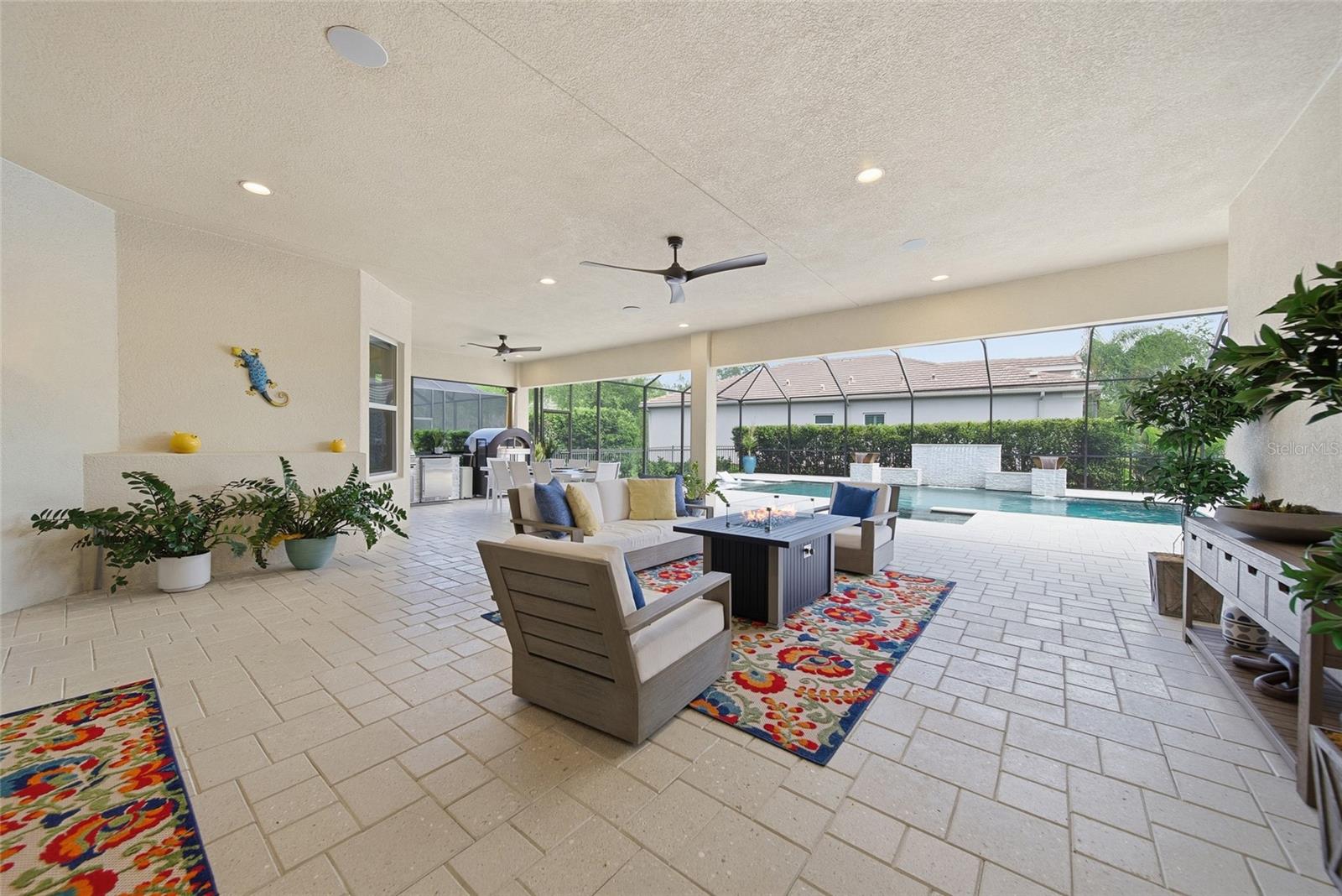 2420 COCO PALM CIR — photo 59