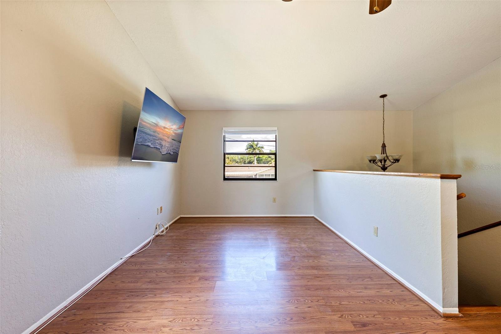 334 CROSSWINDS DR — photo 12