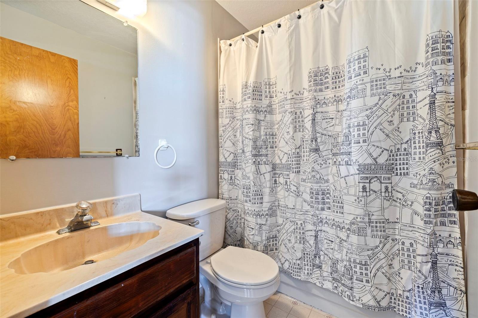 334 CROSSWINDS DR — photo 18