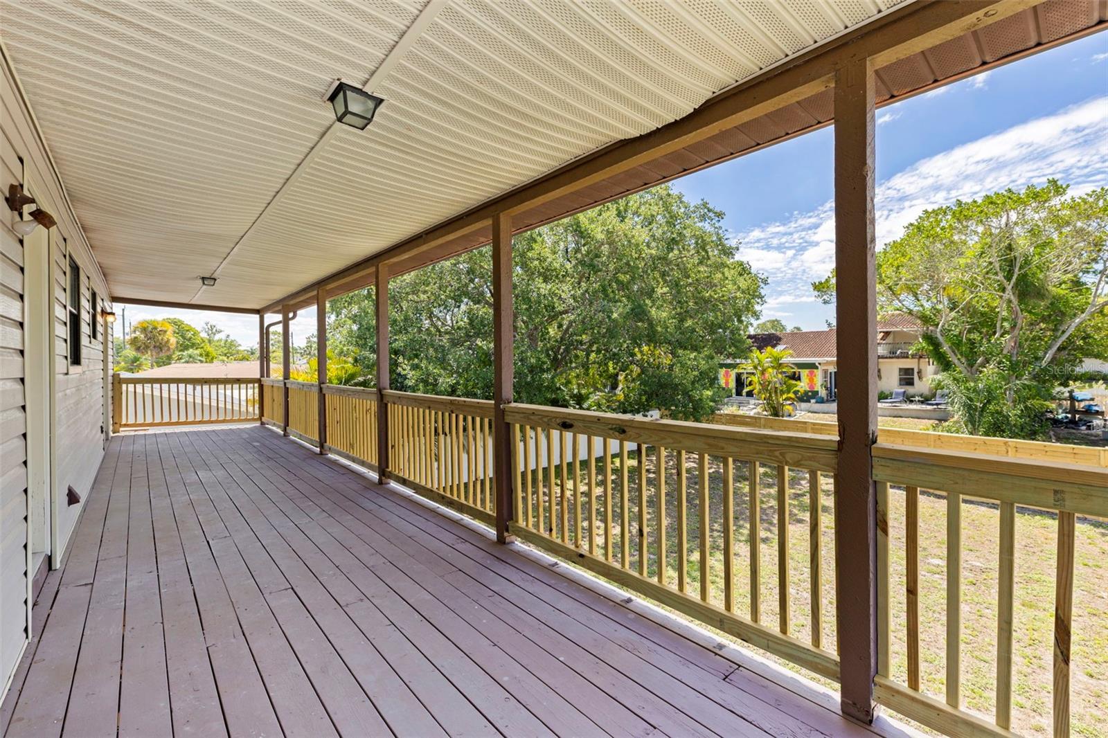 334 CROSSWINDS DR — photo 14