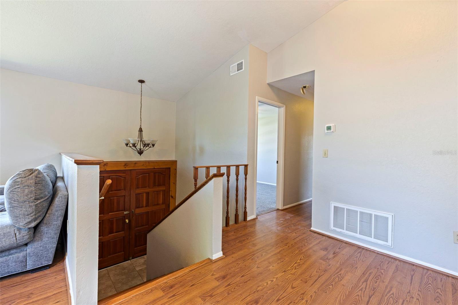 334 CROSSWINDS DR — photo 6