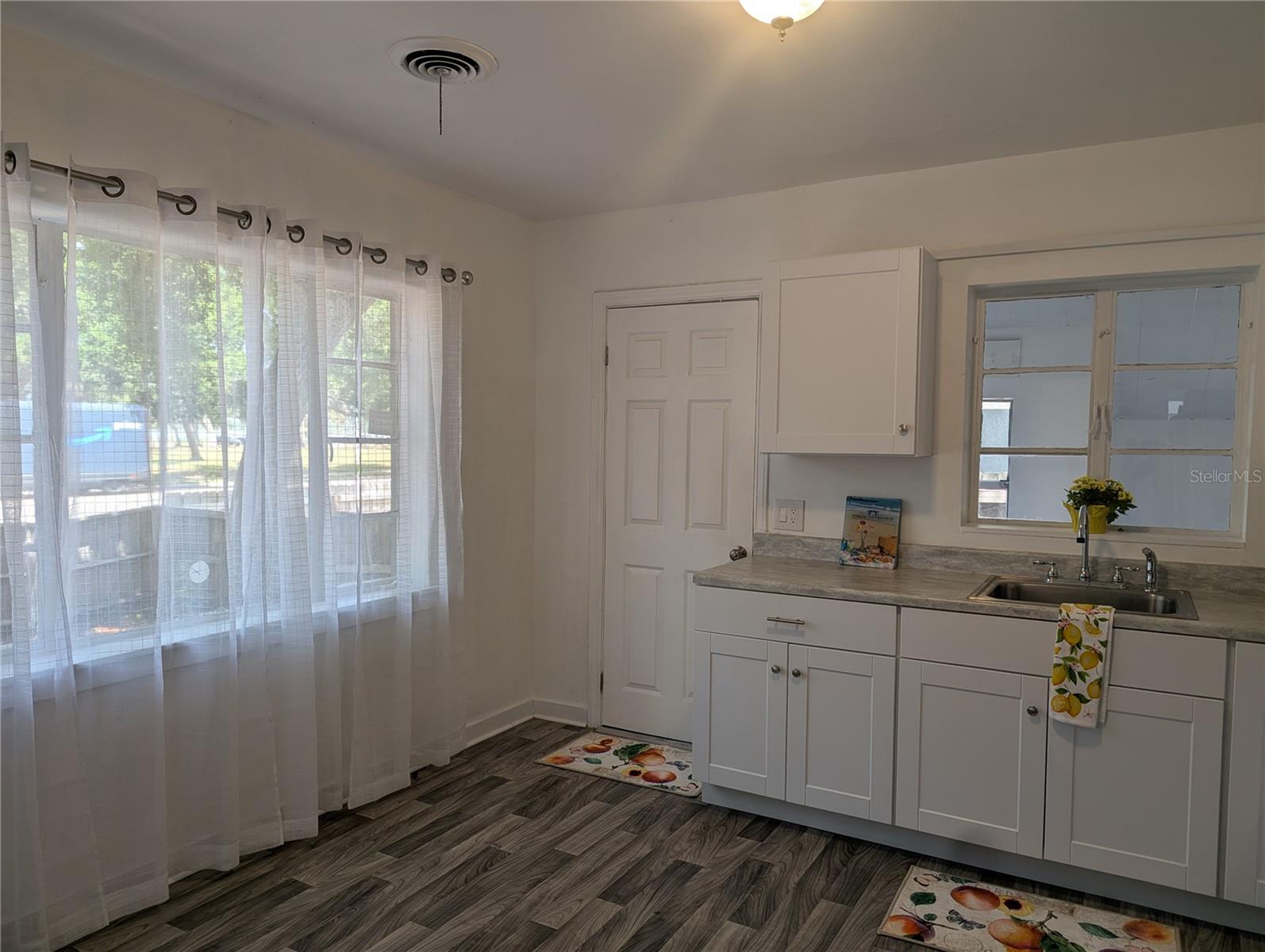 3834 DR MARTIN LUTHER KING JR ST S — photo 10