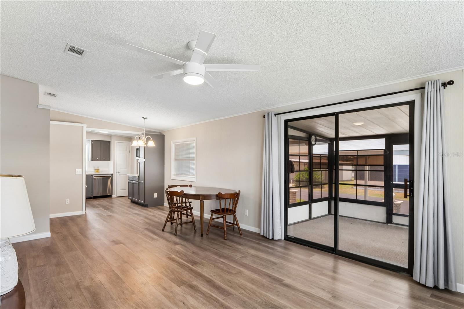 37537 PINATA AVE — photo 7