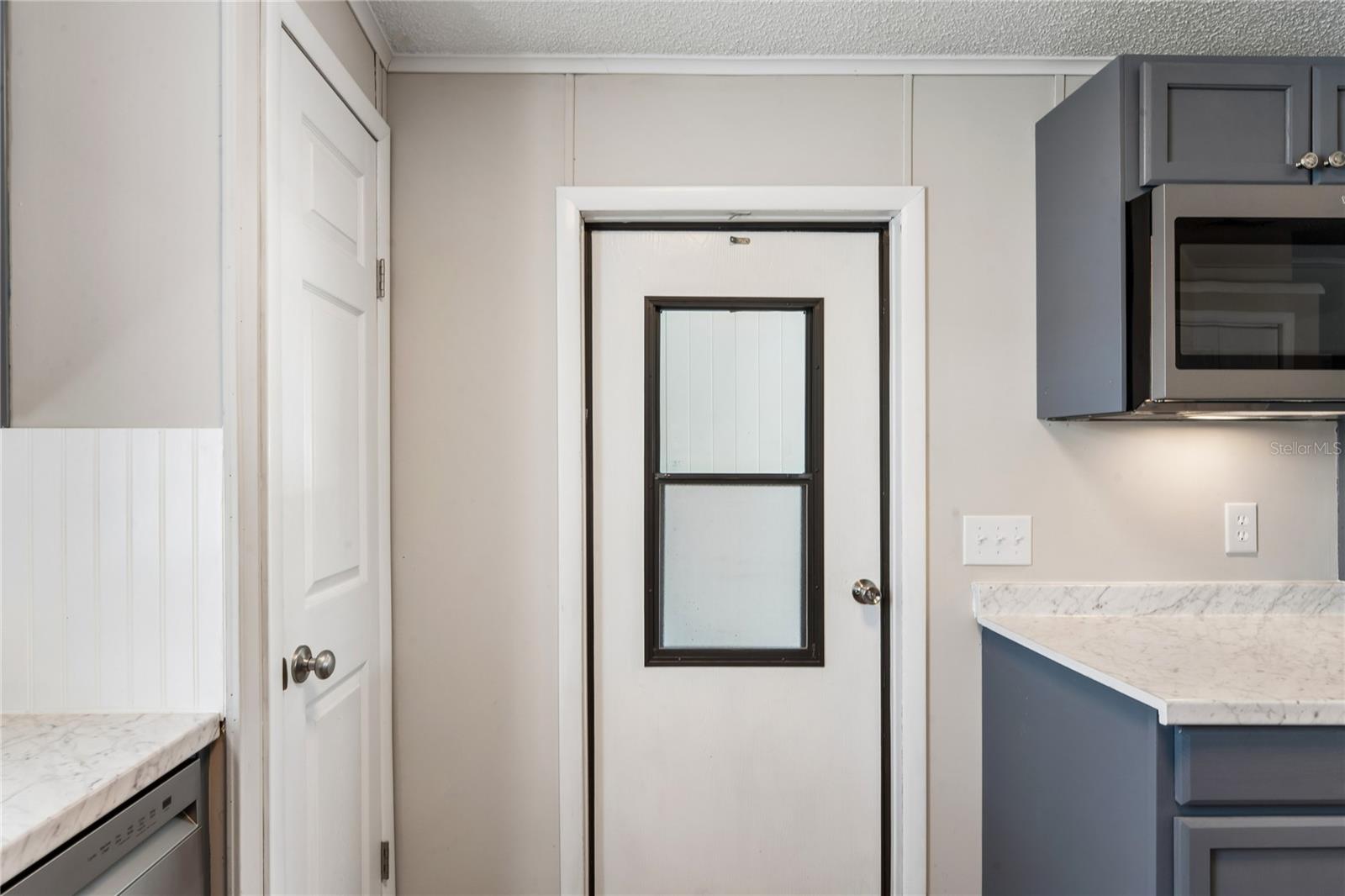 37537 PINATA AVE — photo 14
