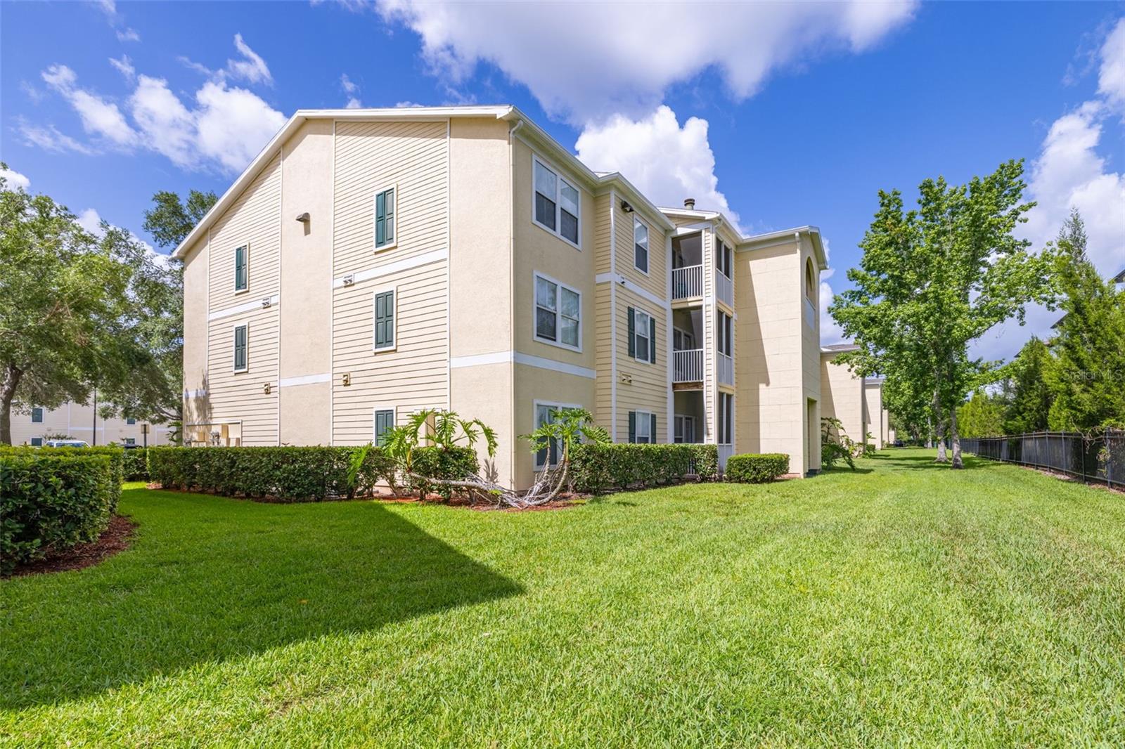 18439 BRIDLE CLUB DR — photo 24