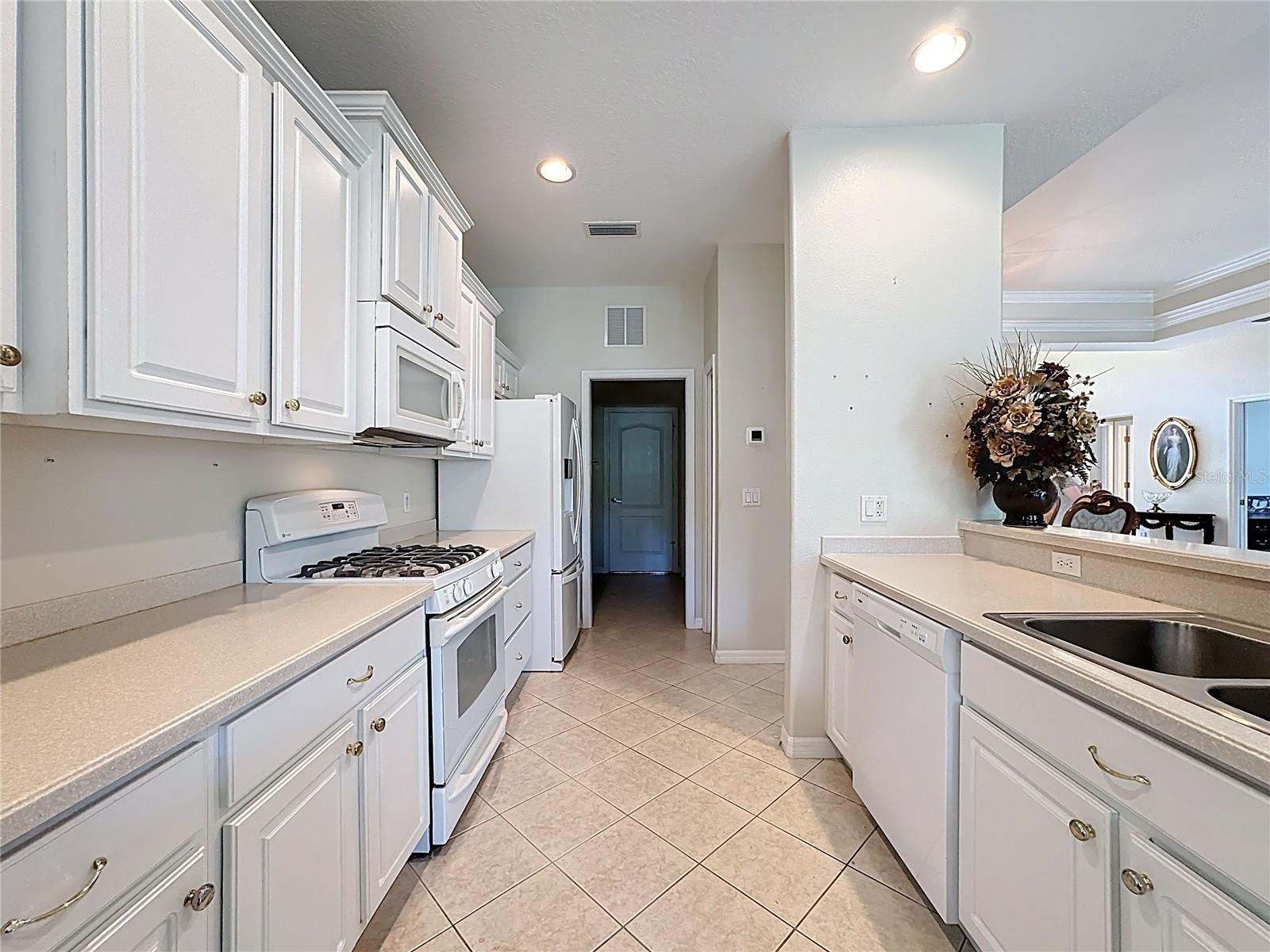 8721 STONE HARBOUR LOOP — photo 19