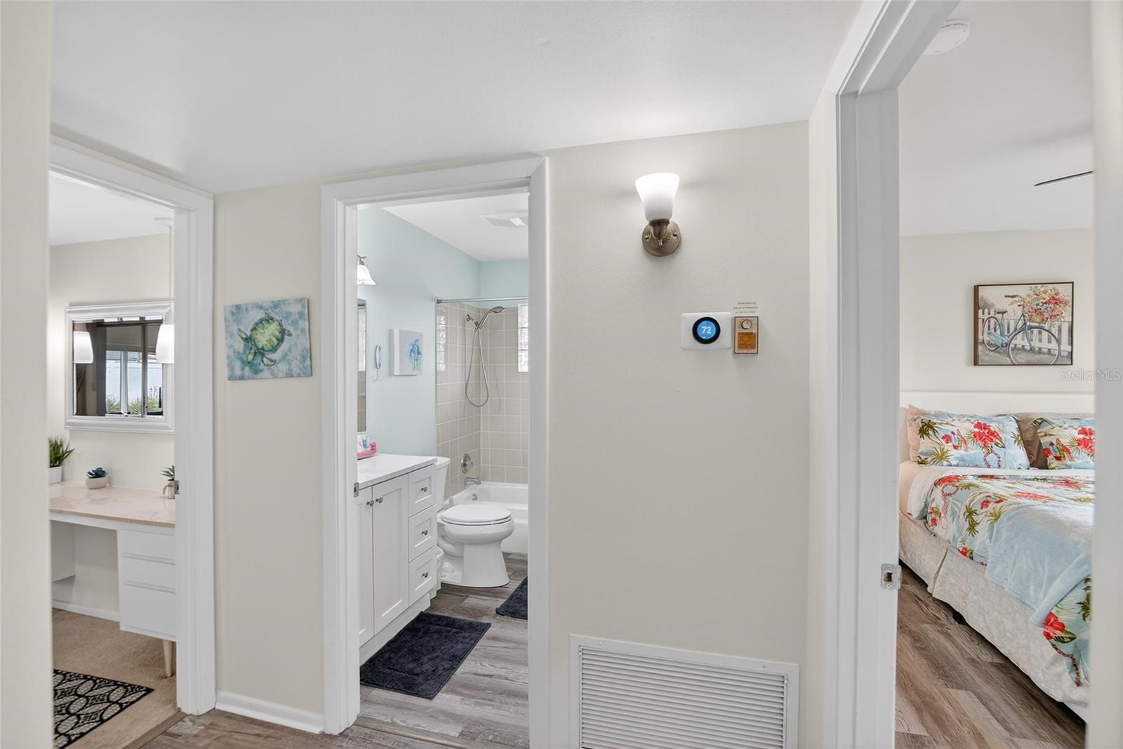 809 OAKMONT AVE — photo 16
