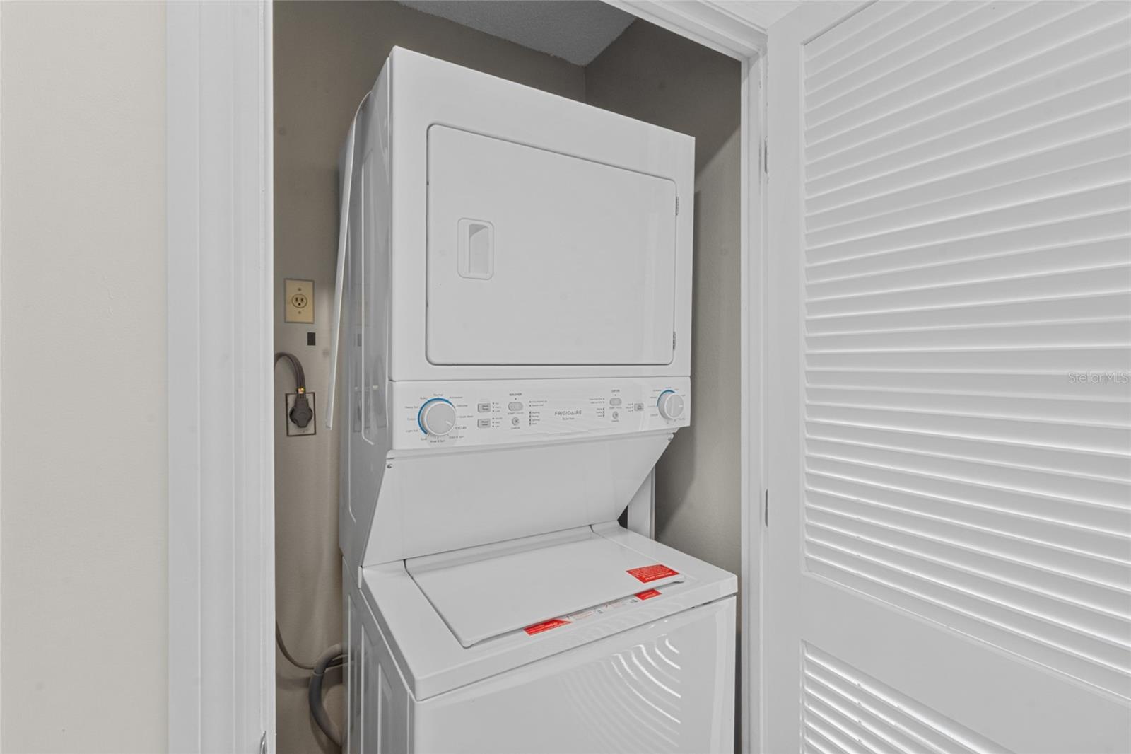 615 DREAM ISLAND PL #105 — photo 20