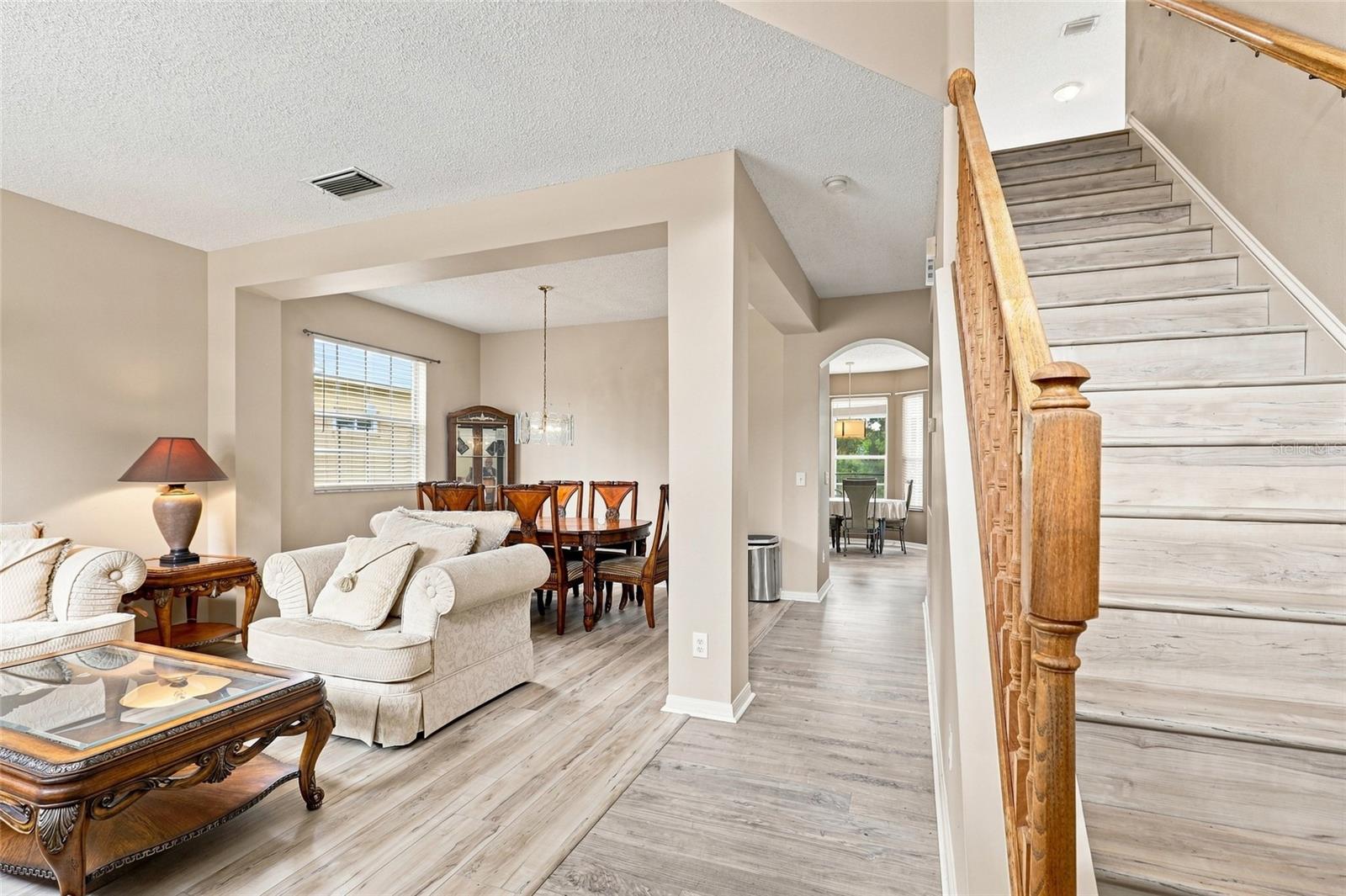 10526 BENEVA DR — photo 17