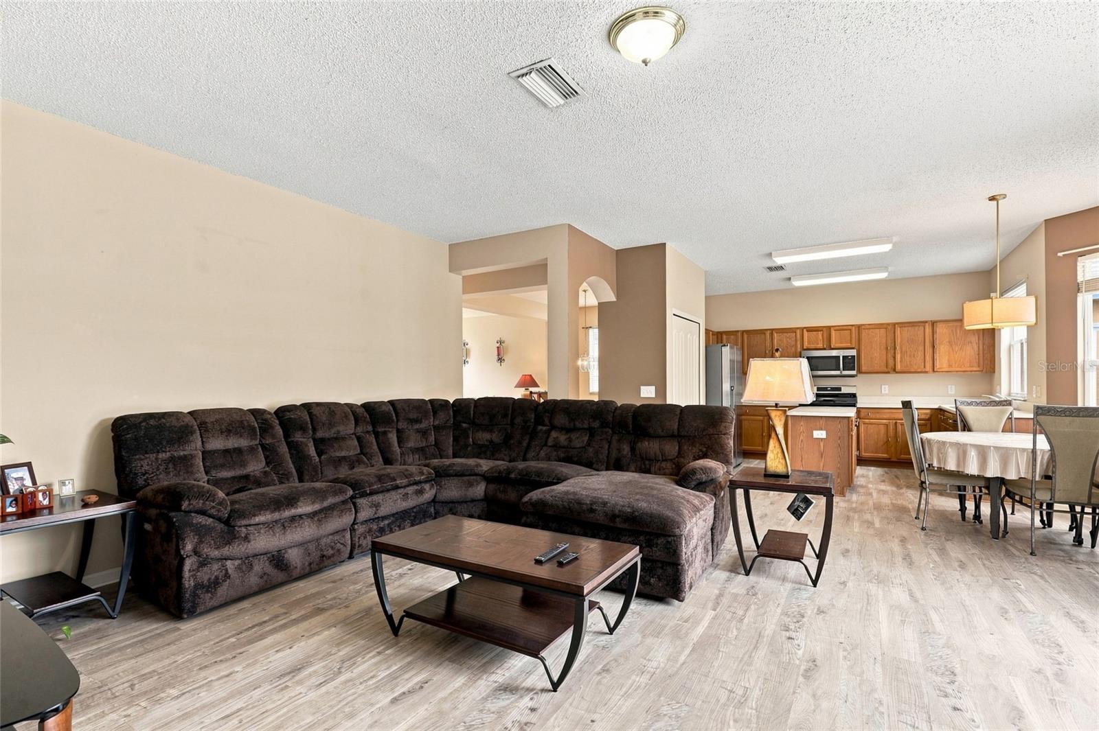 10526 BENEVA DR — photo 15