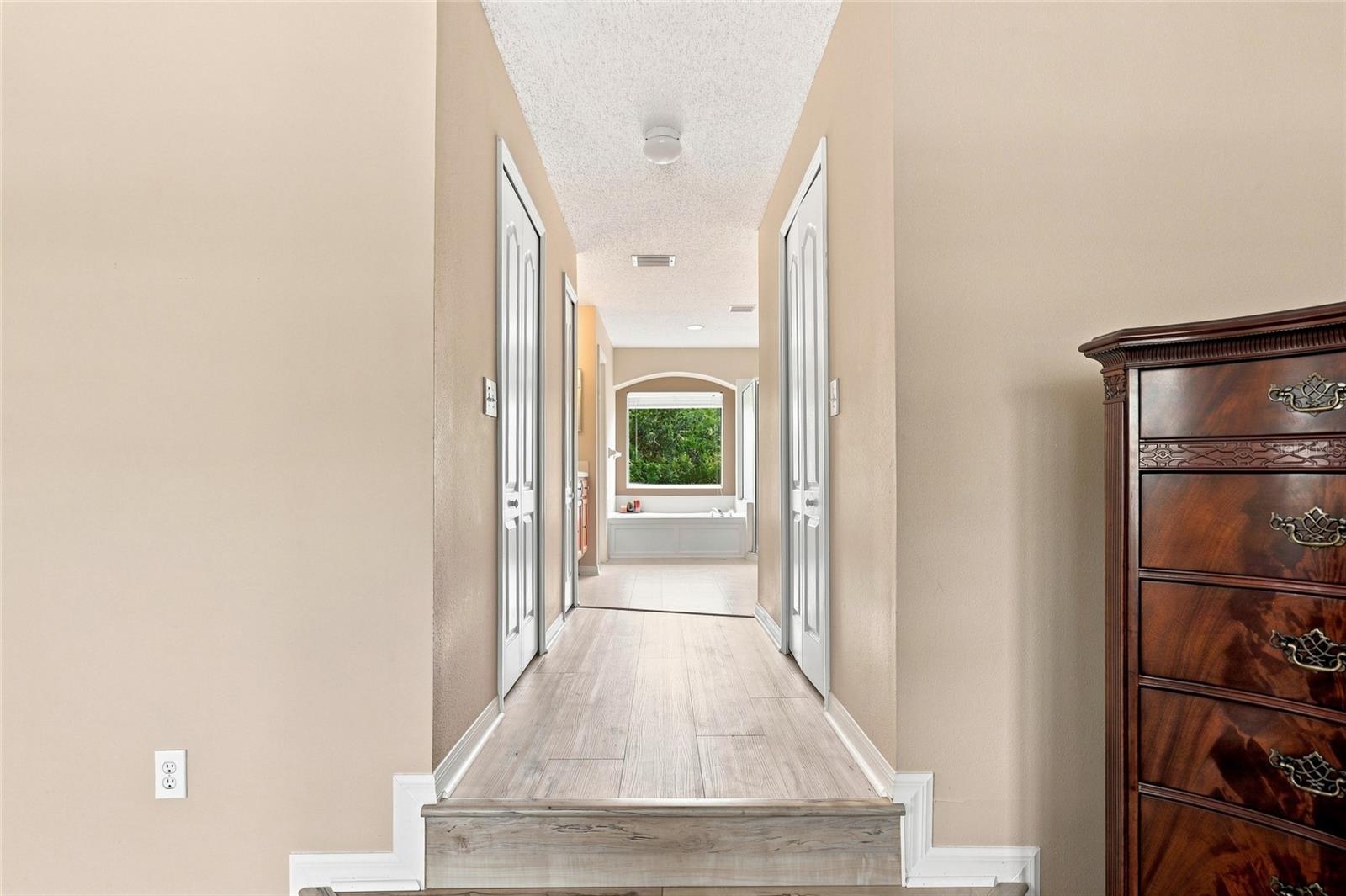 10526 BENEVA DR — photo 20