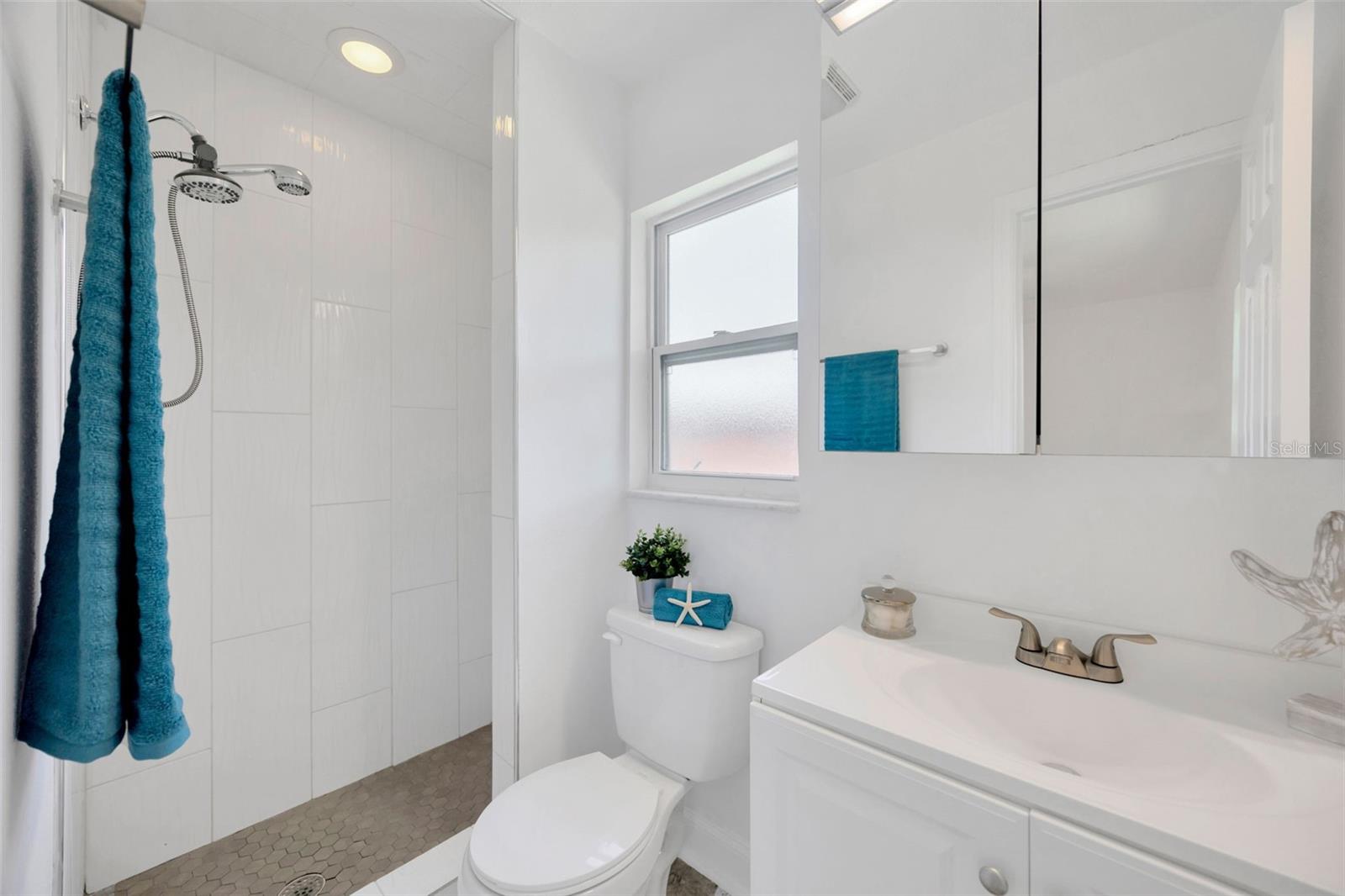 9935 RIVER DR — photo 22