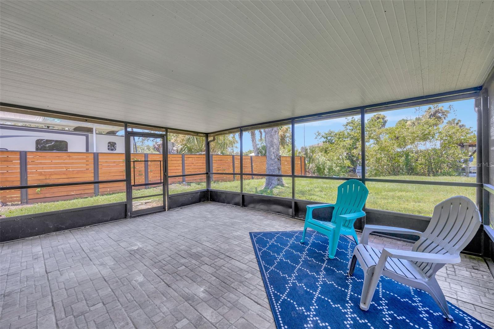 9935 RIVER DR — photo 23