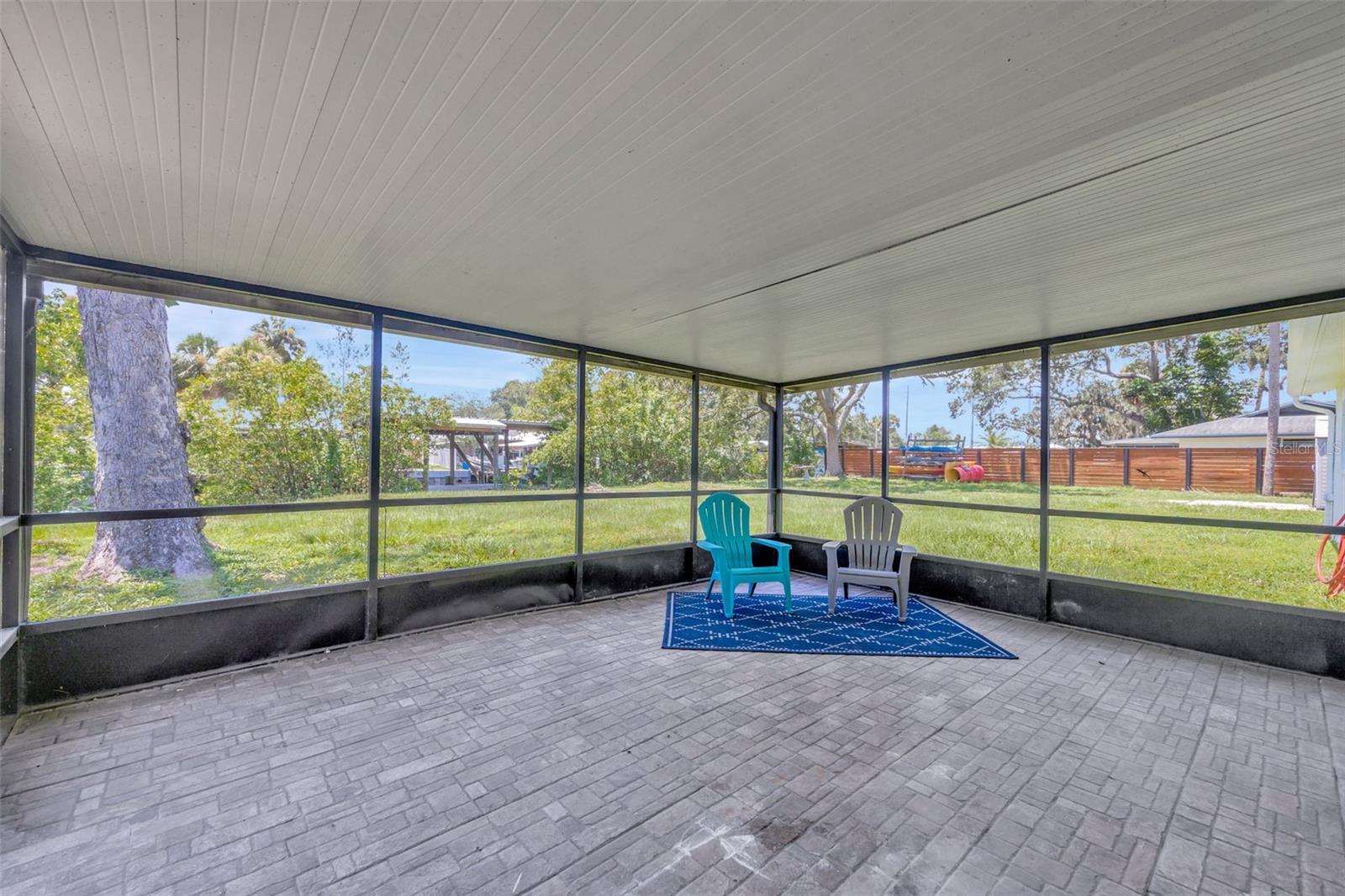 9935 RIVER DR — photo 6
