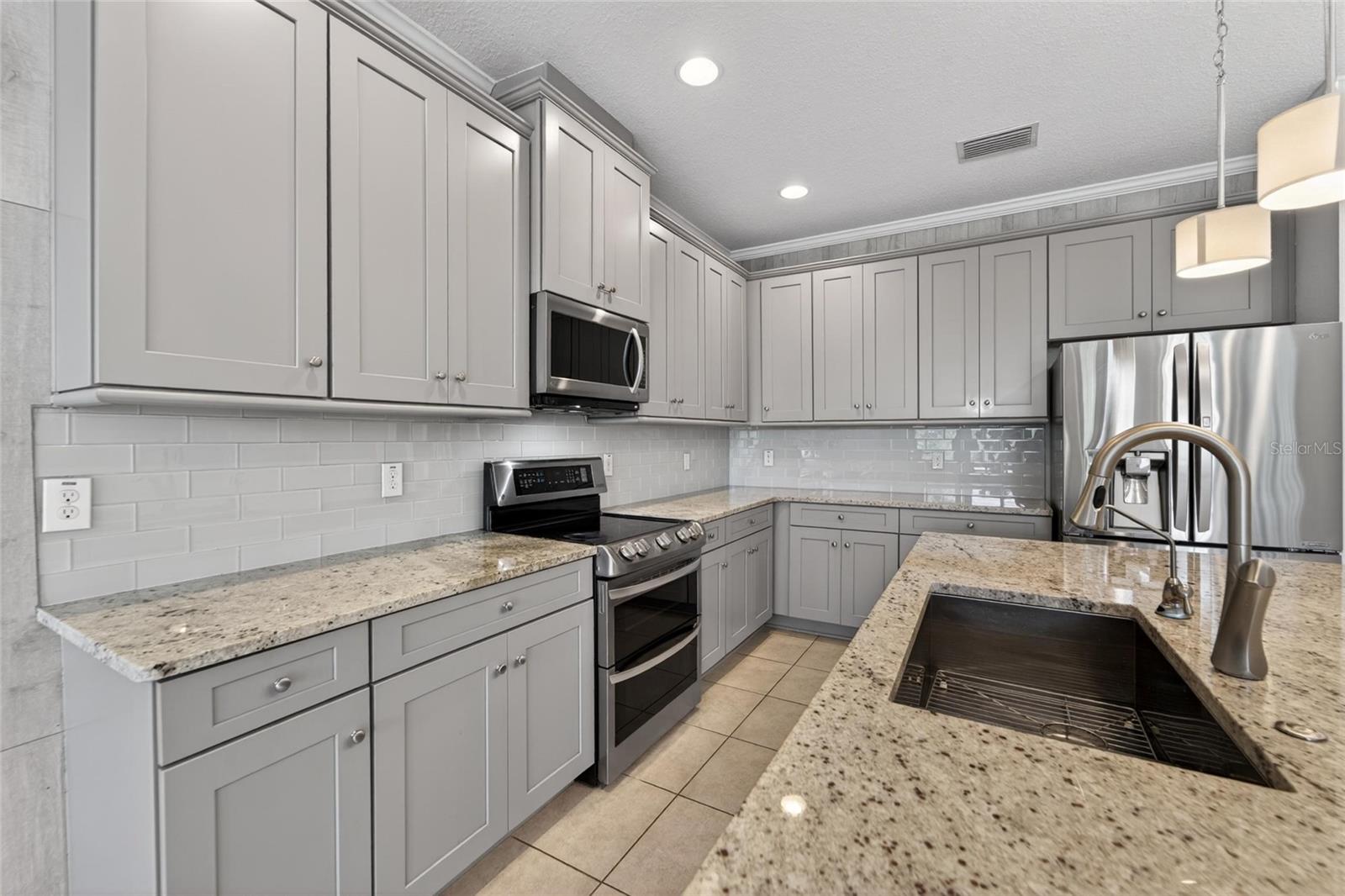 8108 MUDDY PINES PL — photo 7