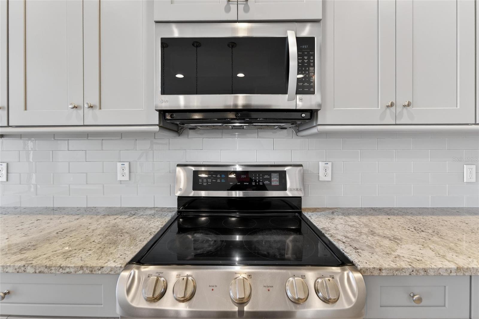8108 MUDDY PINES PL — photo 10