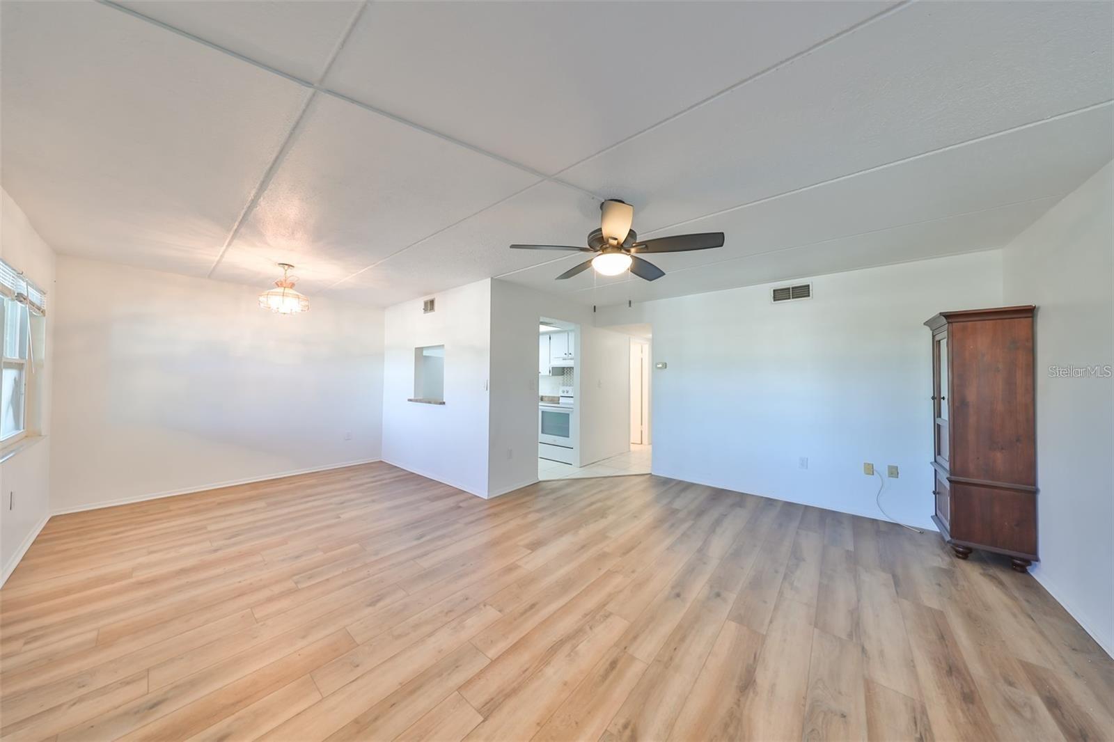 11700 PARK BLVD #209 — photo 4