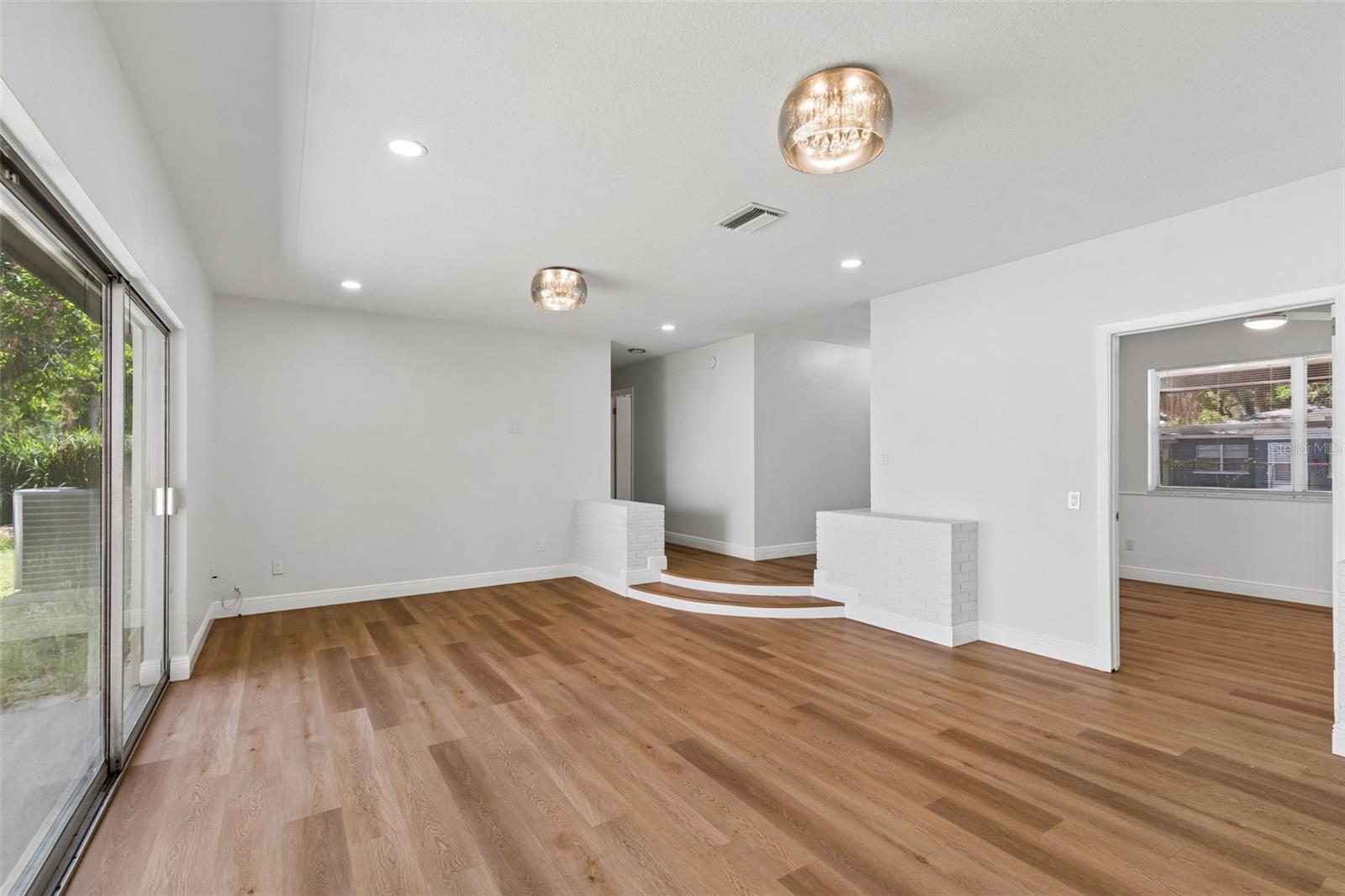 1212 E 24TH AVE — photo 7