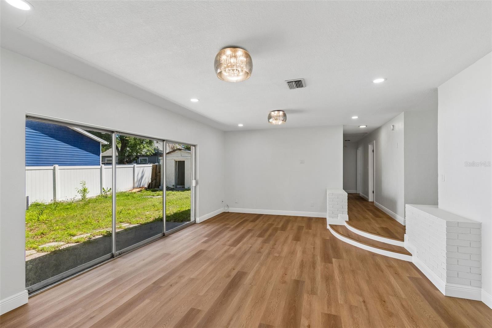 1212 E 24TH AVE — photo 5