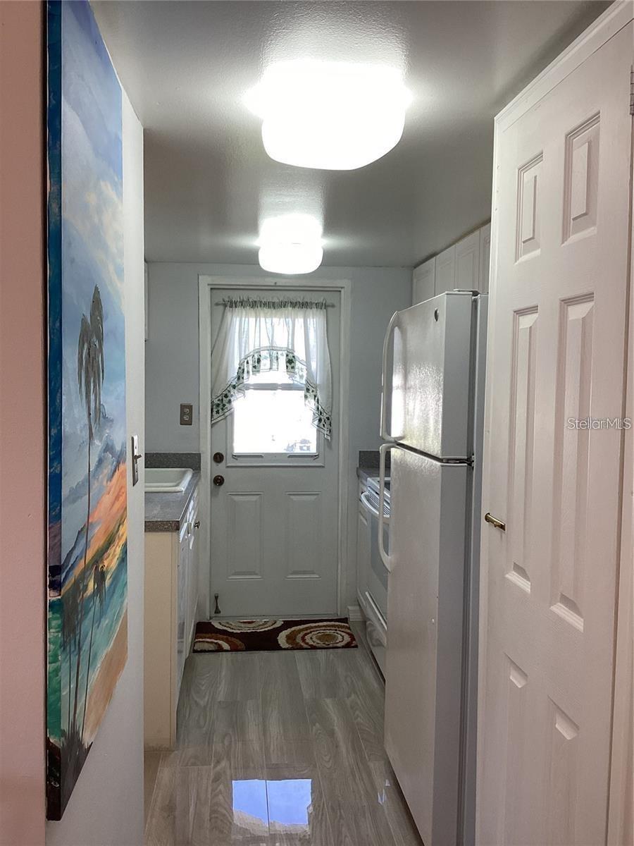 7701 STARKEY RD #704 — photo 17