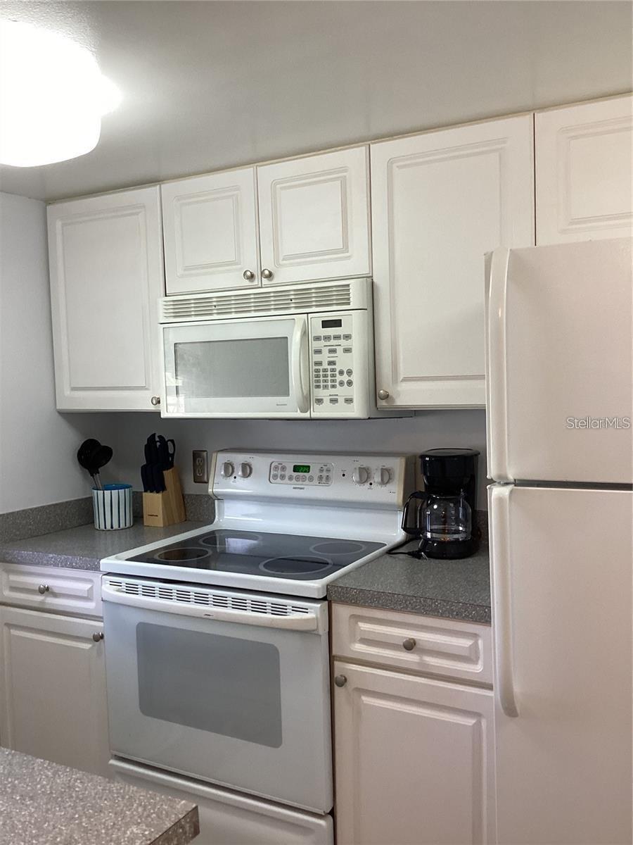 7701 STARKEY RD #704 — photo 18