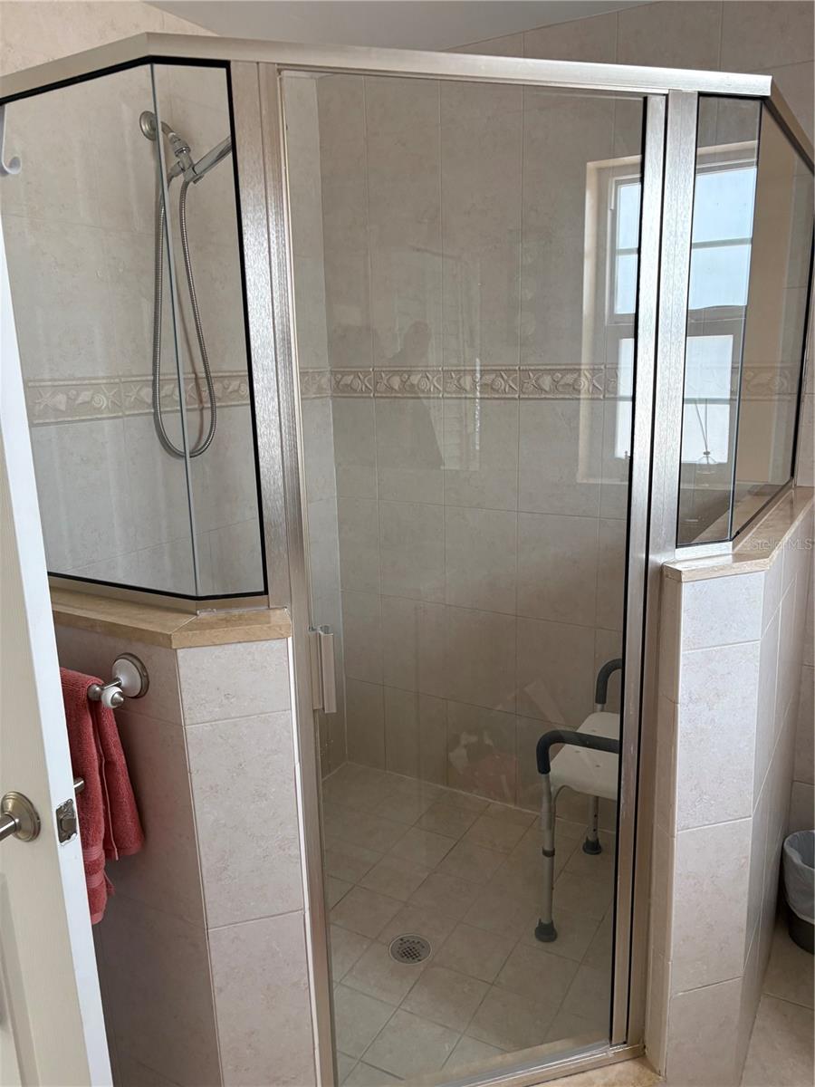 101 E BAY DR — photo 5