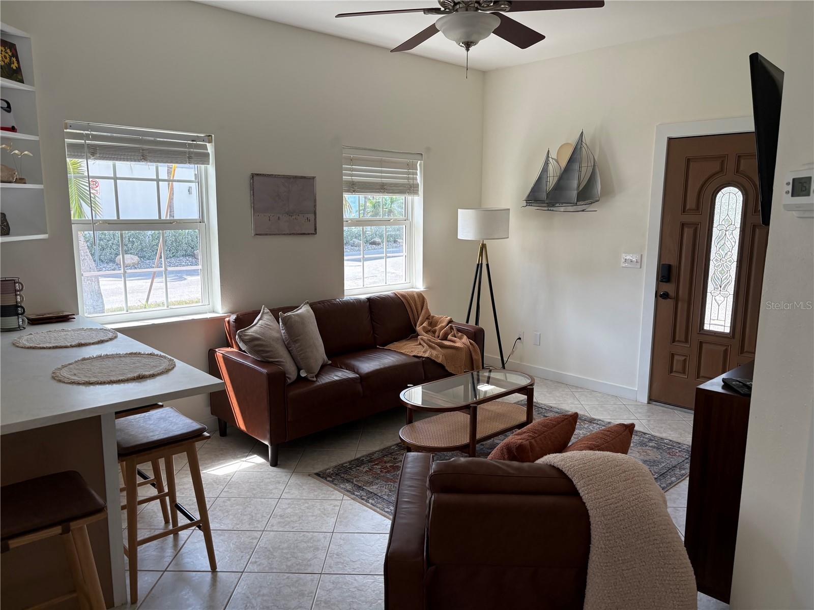101 E BAY DR — photo 2