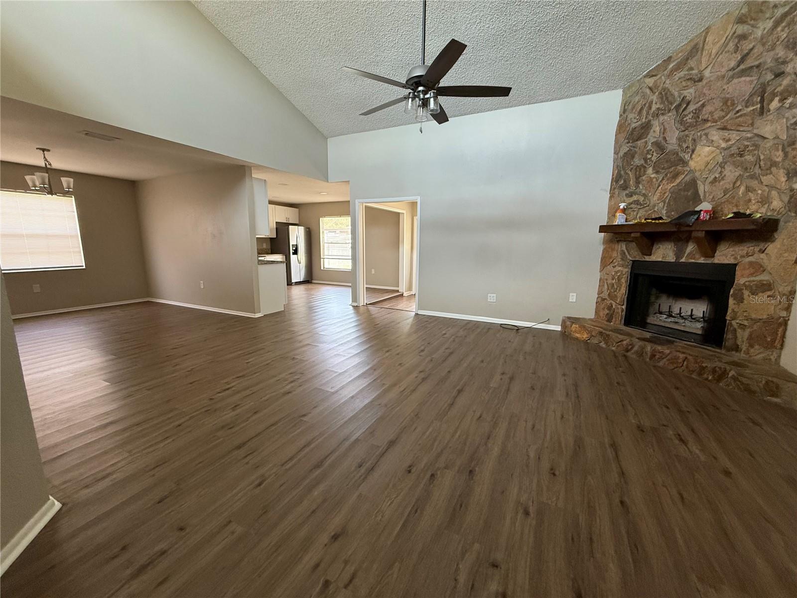 712 HAZY MEADOW CT — photo 9