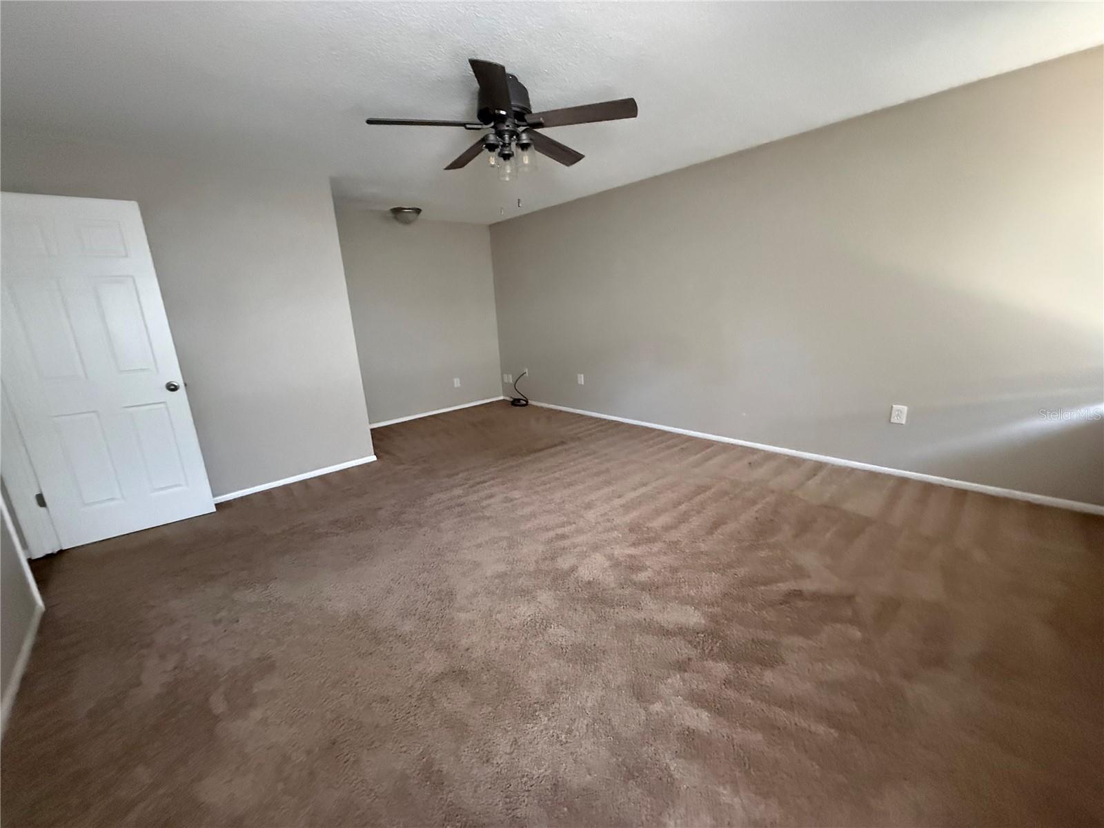 712 HAZY MEADOW CT — photo 19