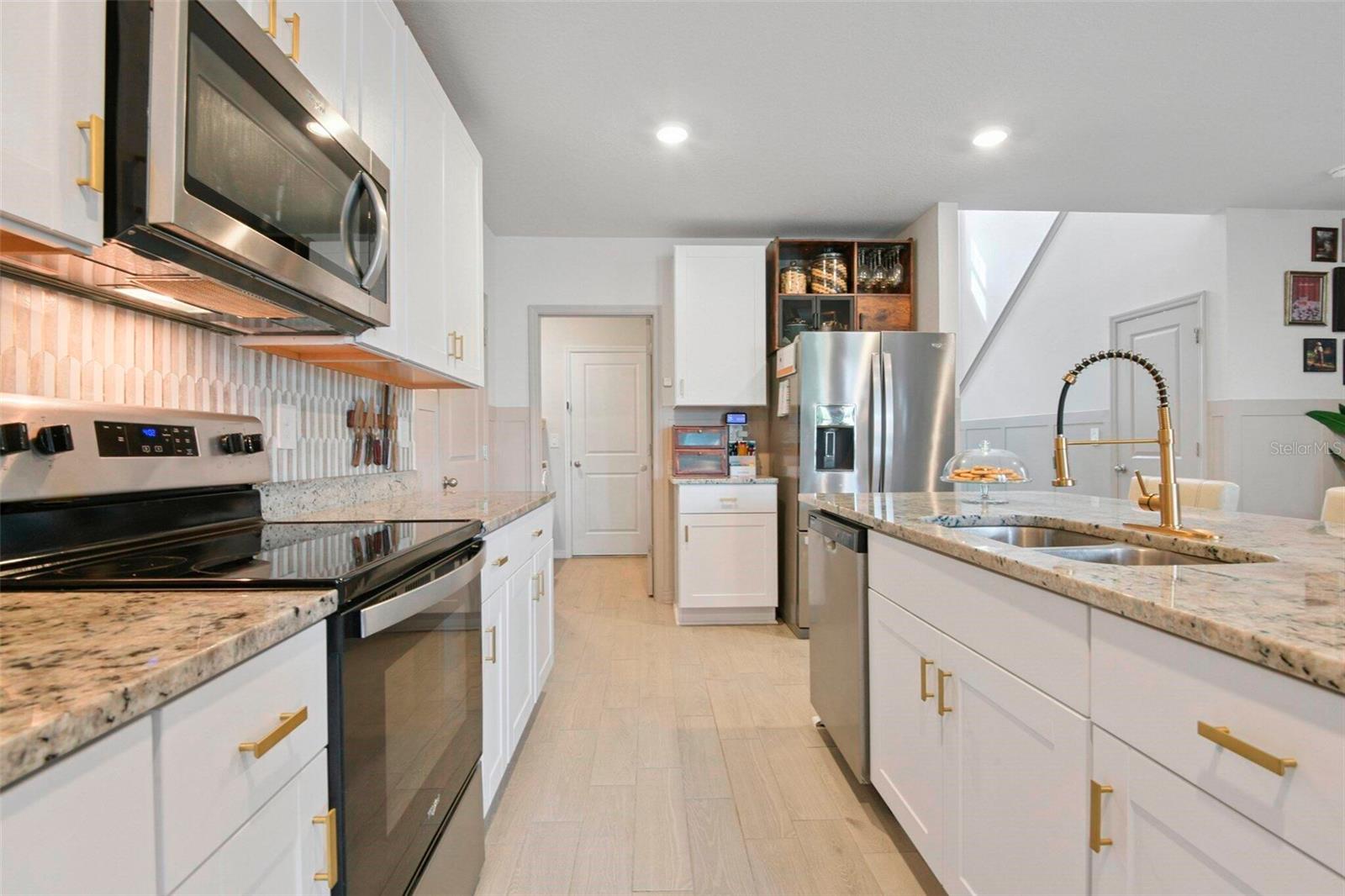 3610 RADIANT MOUNTAIN DR — photo 5