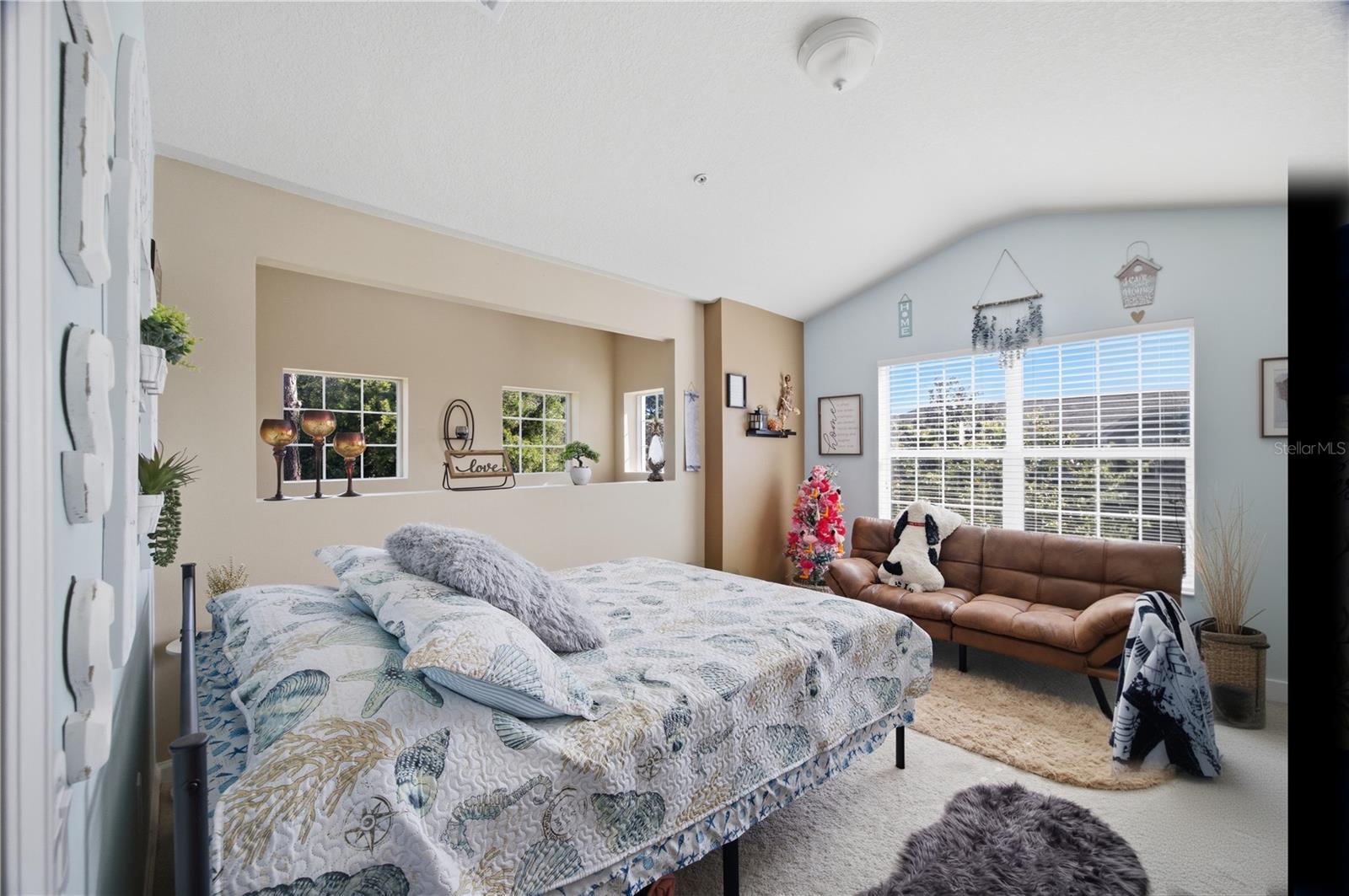 2111 RIVER TURIA CIR — photo 13