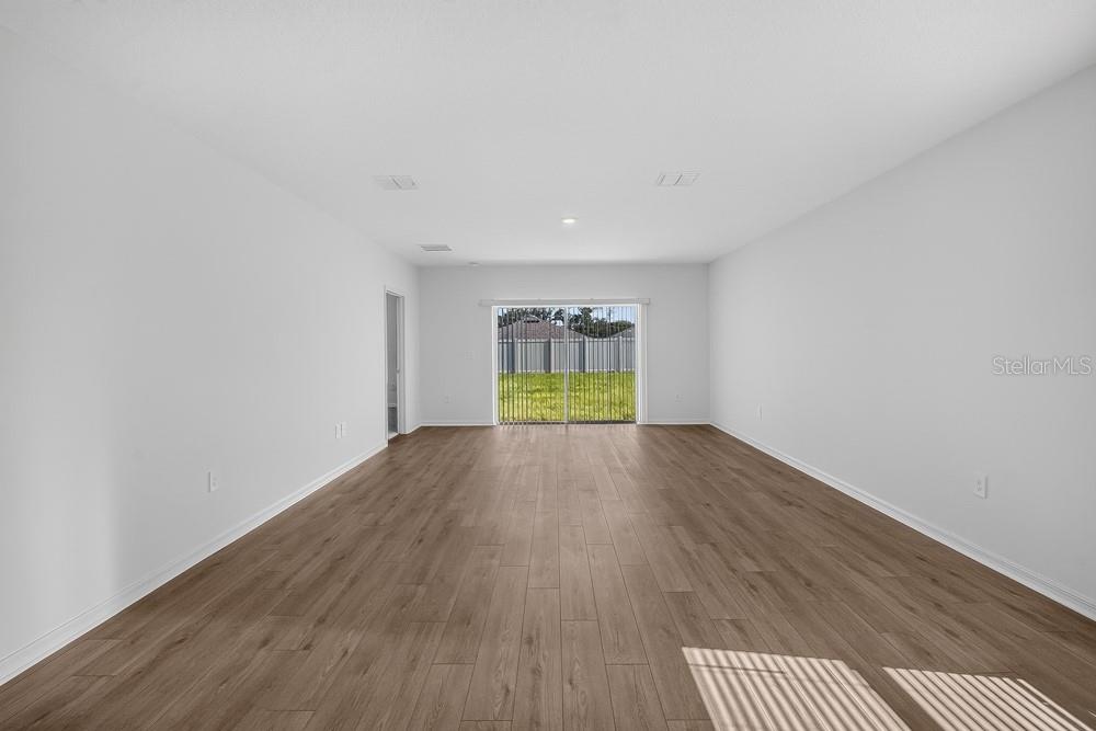 12219 TEMPEST LN — photo 12