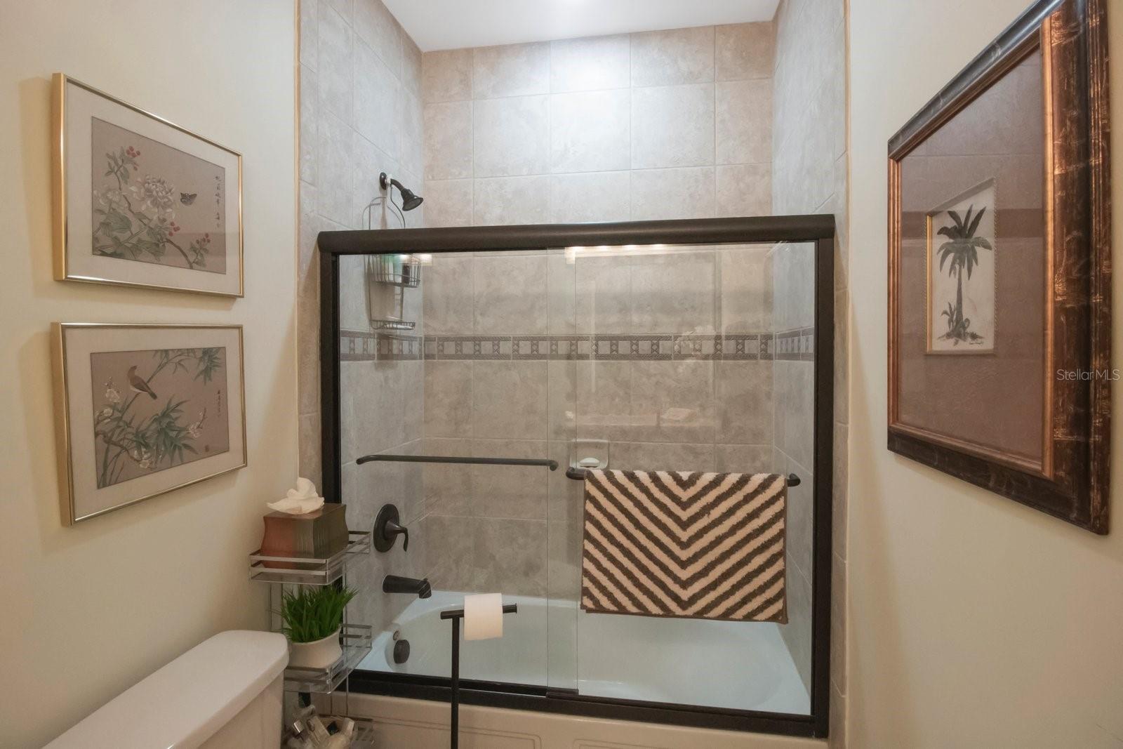 4884 YACHT CLUB DR — photo 31