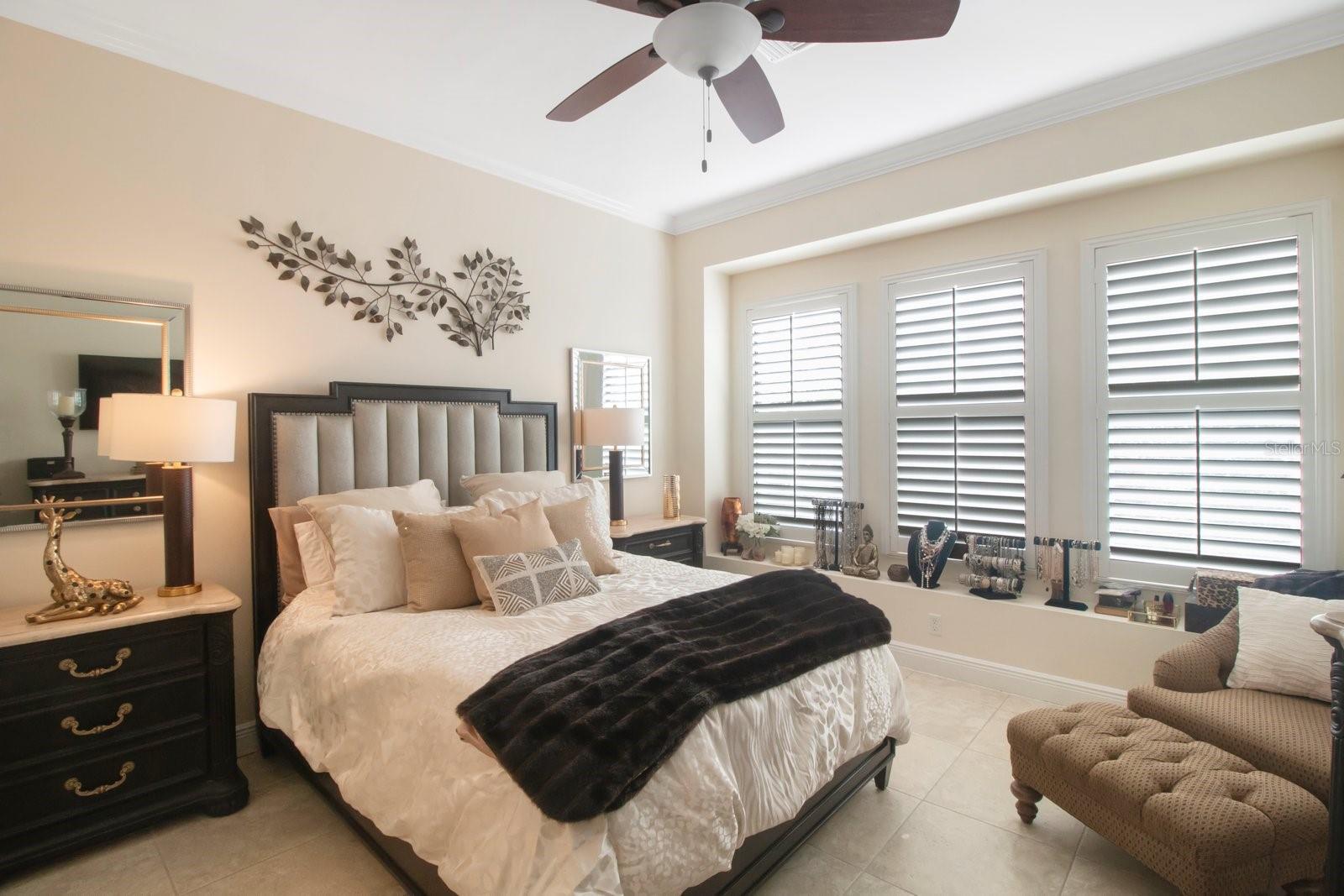 4884 YACHT CLUB DR — photo 14