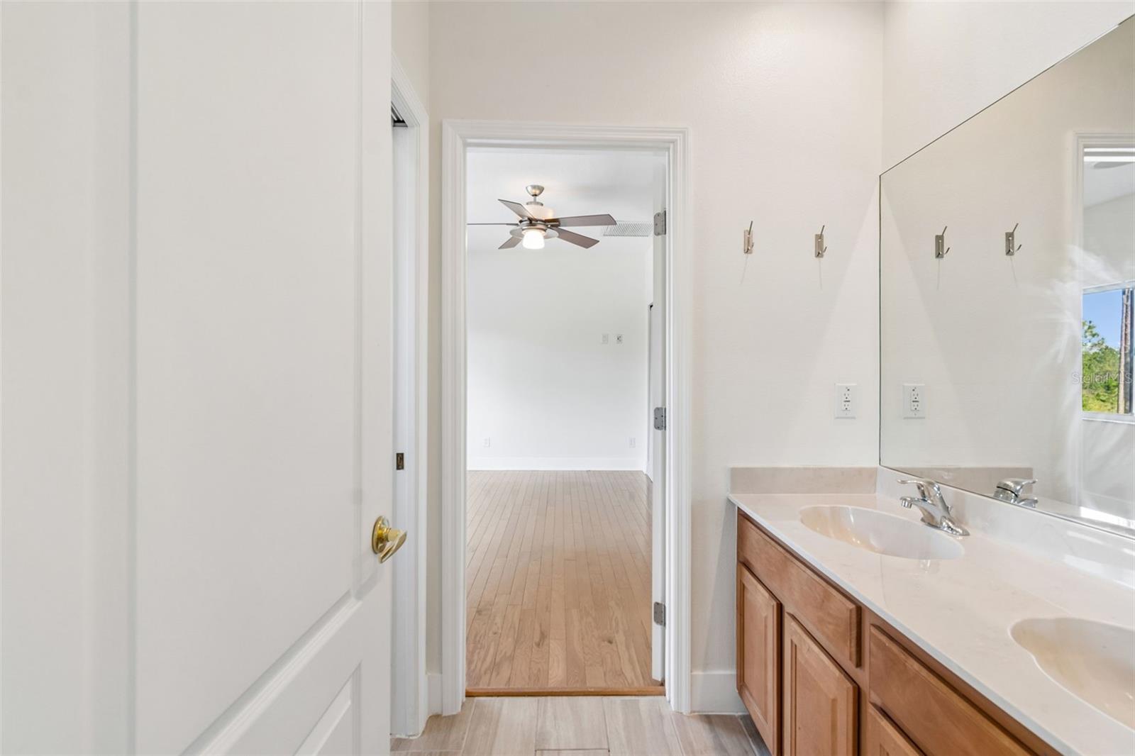 10102 DEERCLIFF DR — photo 51