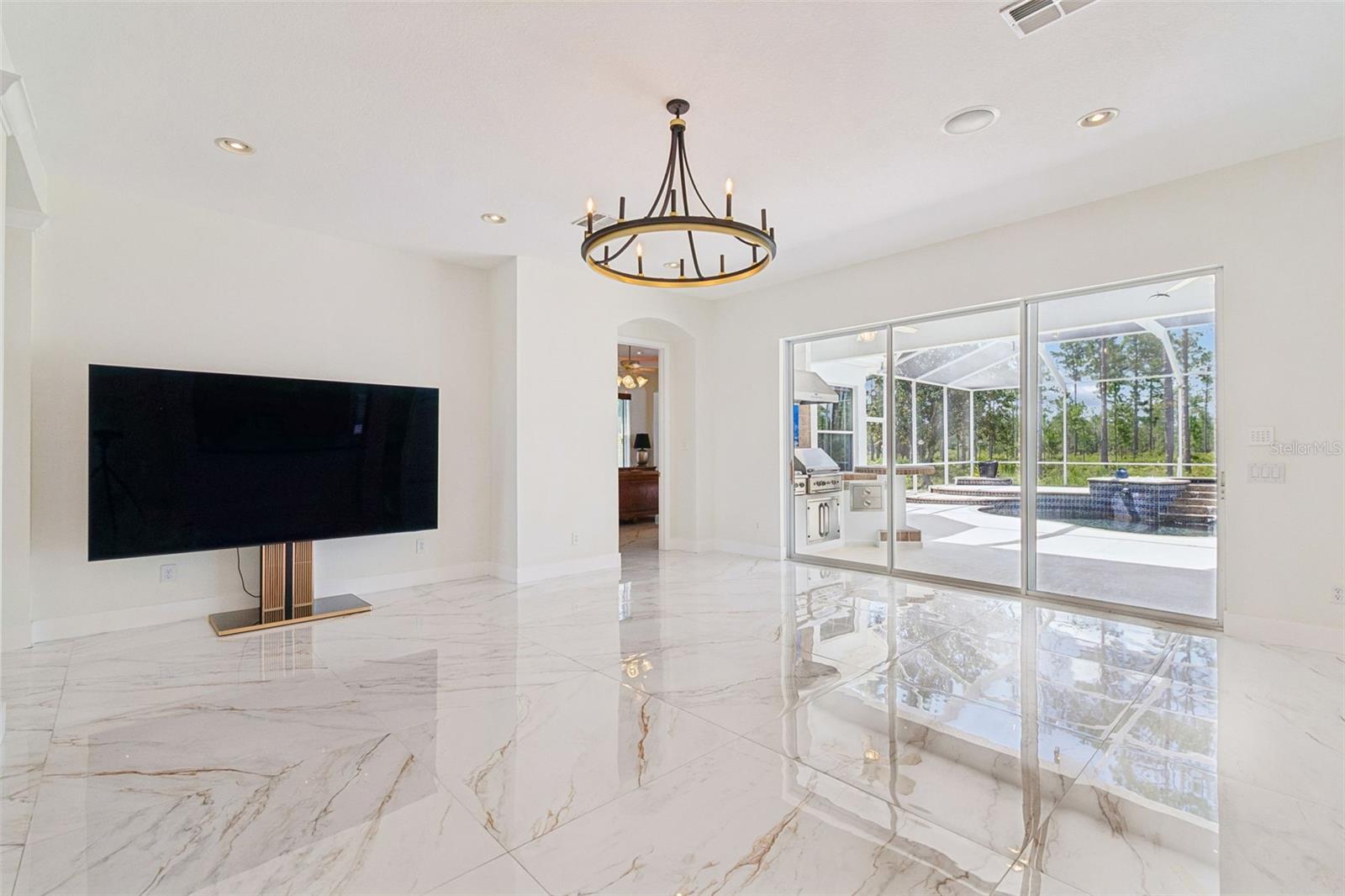 10102 DEERCLIFF DR — photo 15