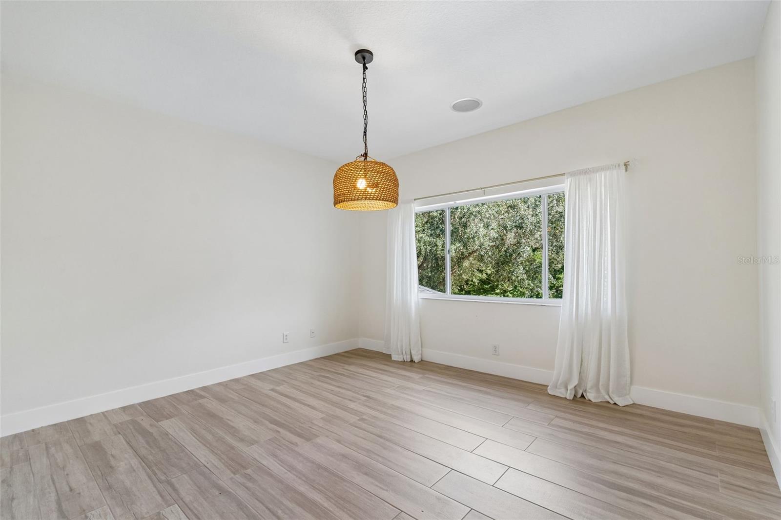 10102 DEERCLIFF DR — photo 45