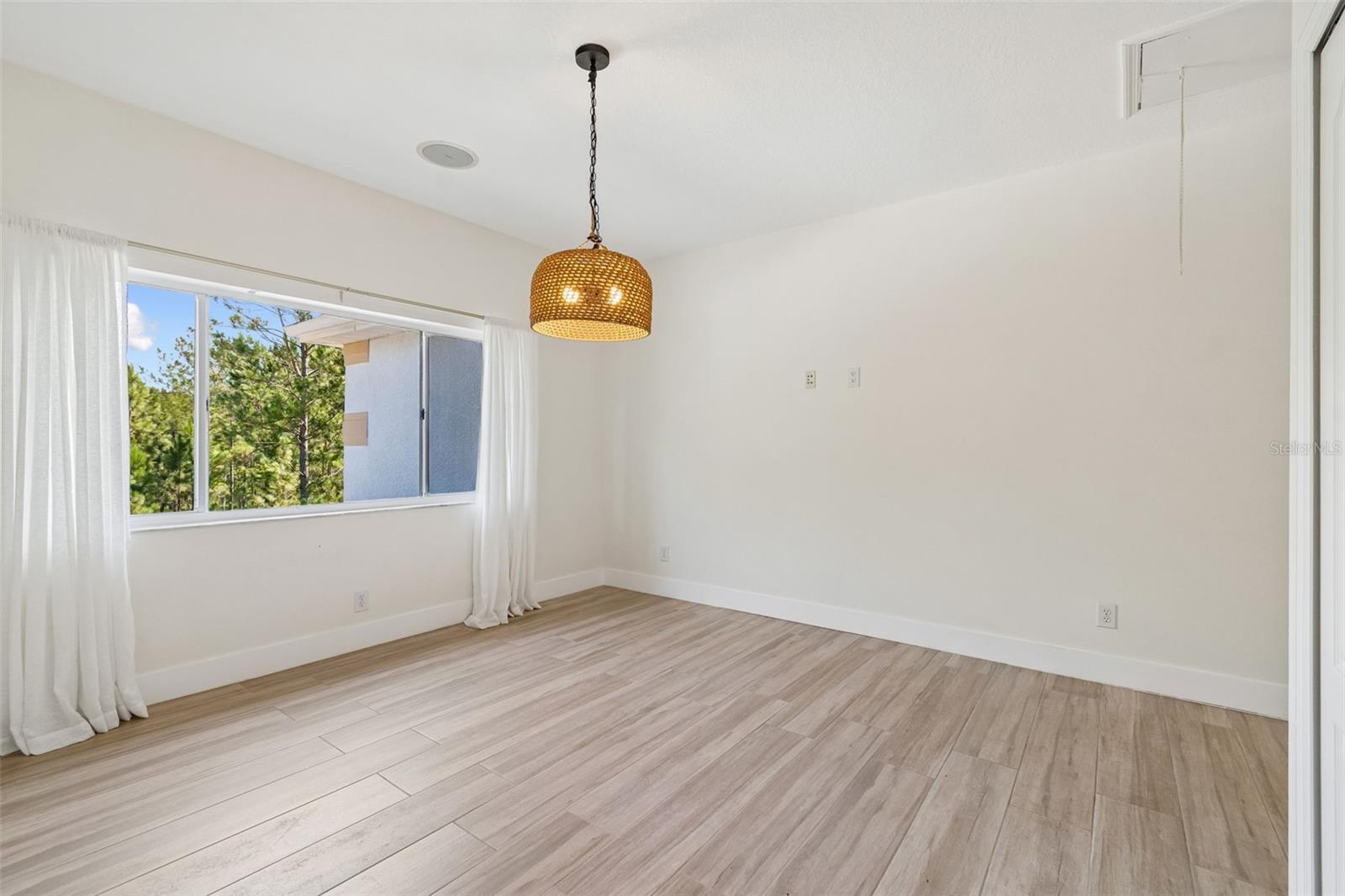 10102 DEERCLIFF DR — photo 47