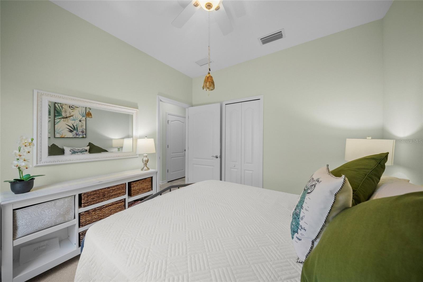 215 CASSANO DR — photo 33